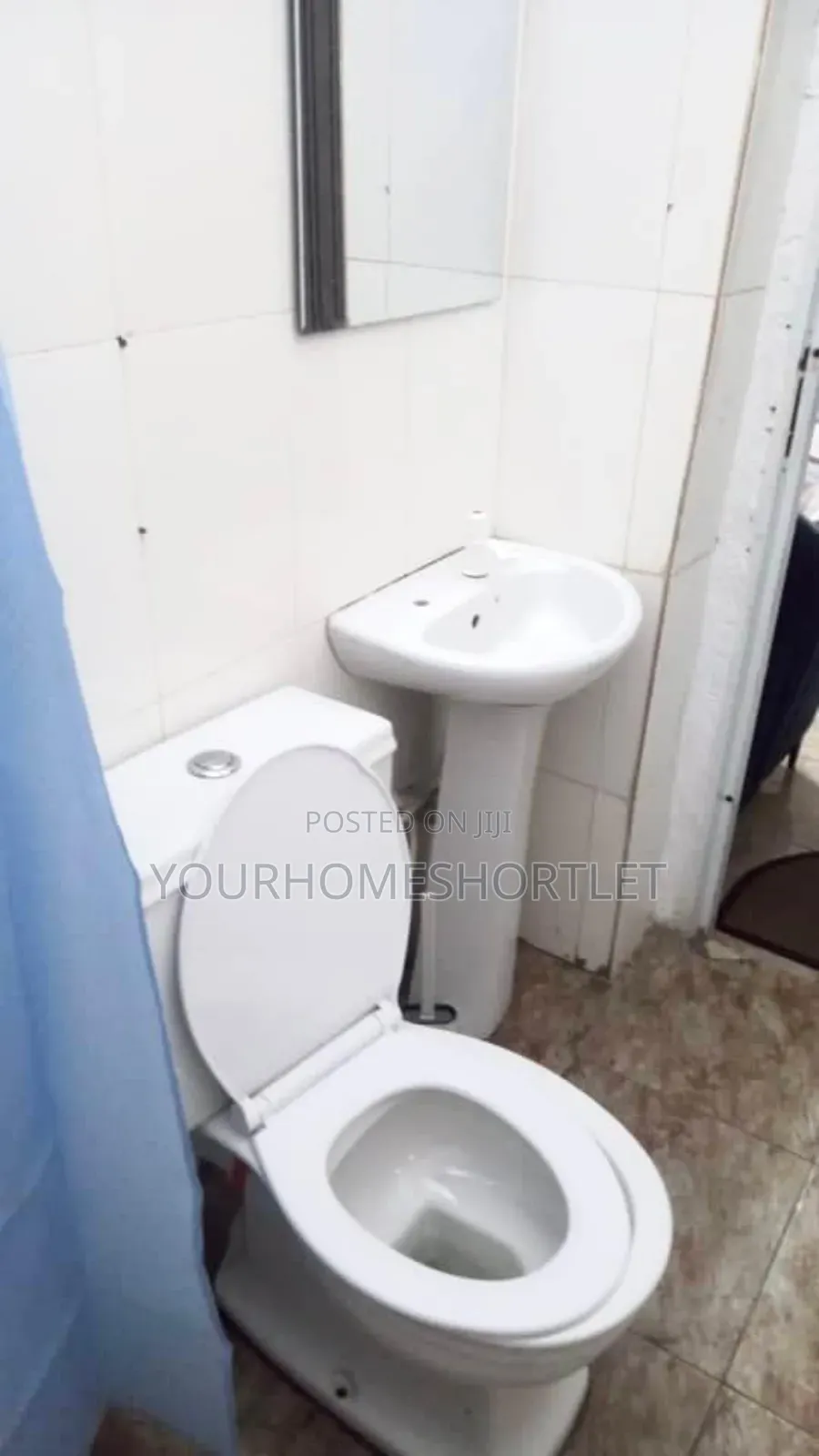 Clean Studio Apartment With Smart Tv for Daily/Weekly/ Monthly