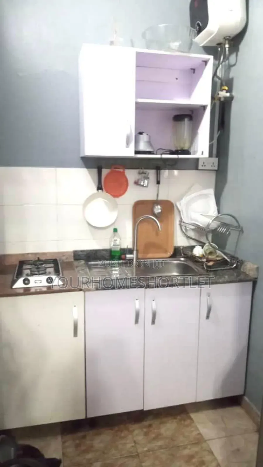 Clean Studio Apartment With Smart Tv for Daily/Weekly/ Monthly