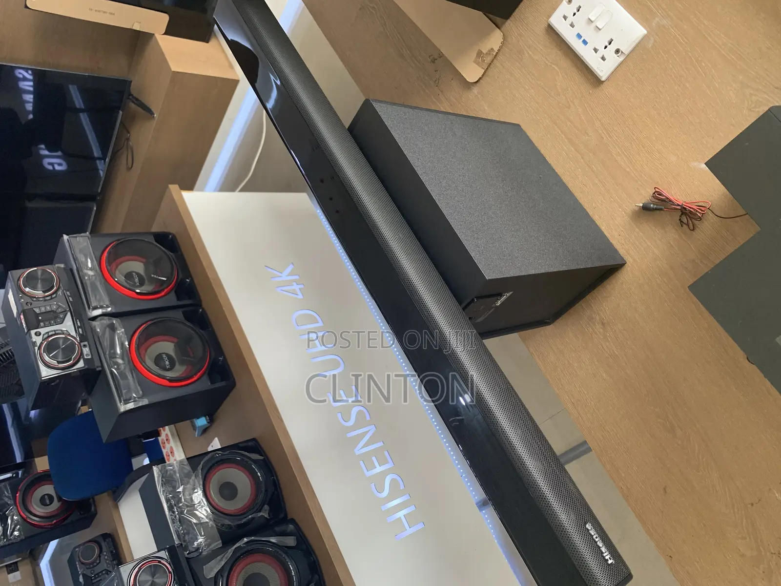 Soundbar With Wireless Subwoofer