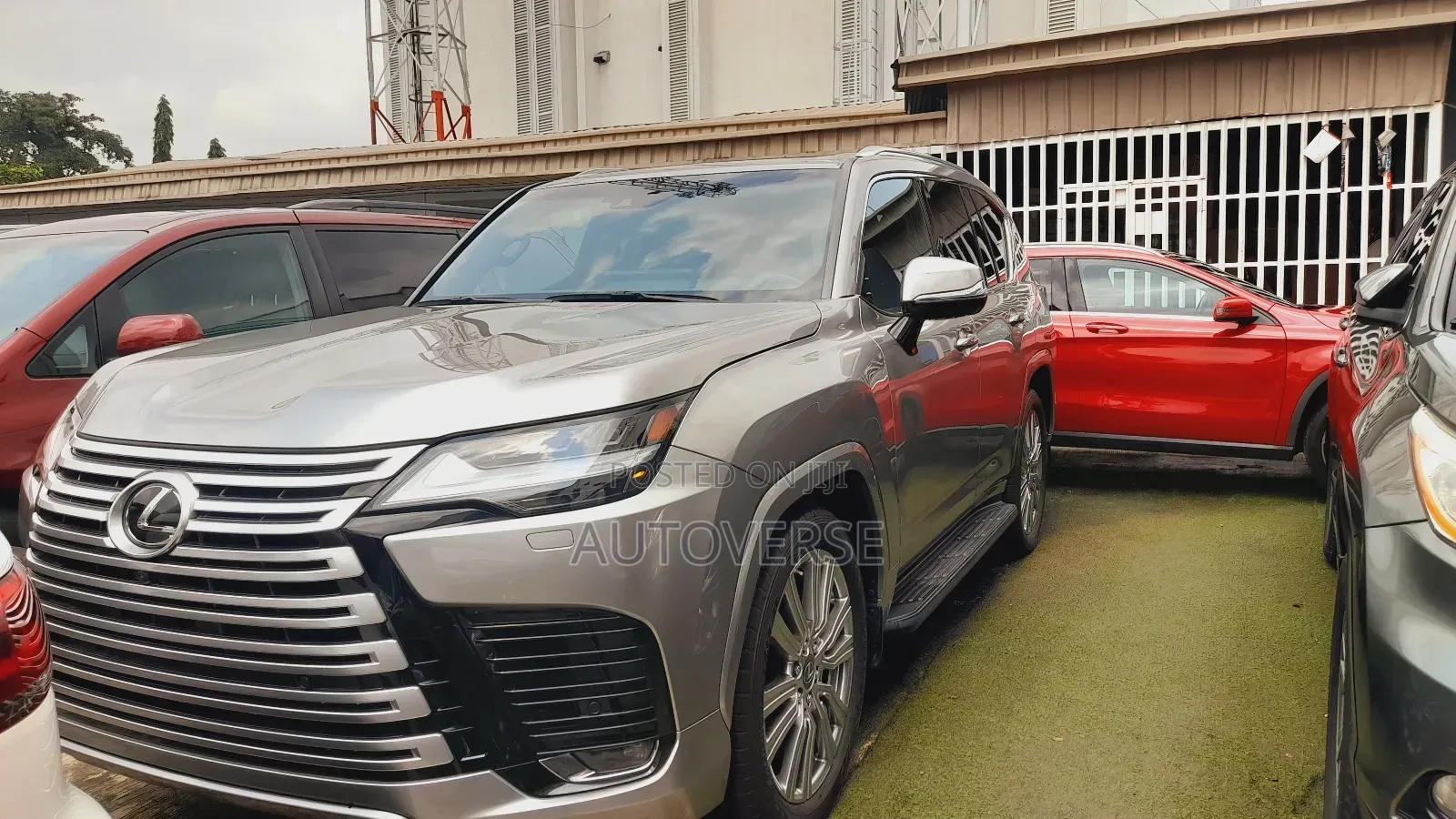 Lexus LX 2024 Green