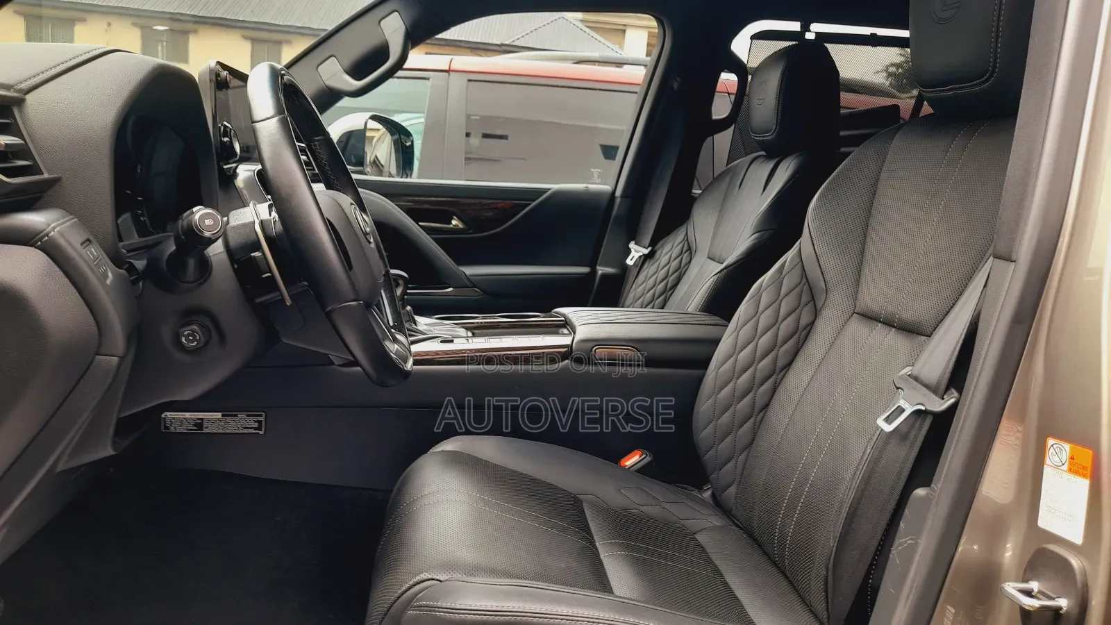 Lexus LX 2024 Green