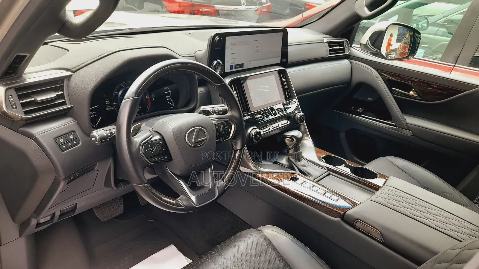 Lexus LX 2024 Green
