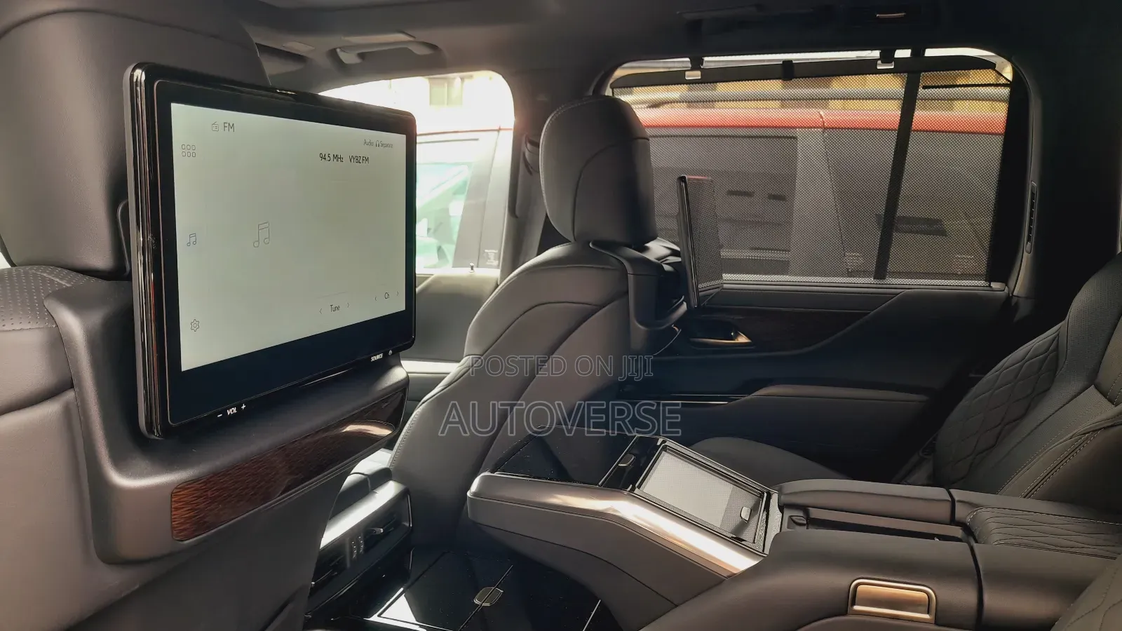 Lexus LX 2024 Green