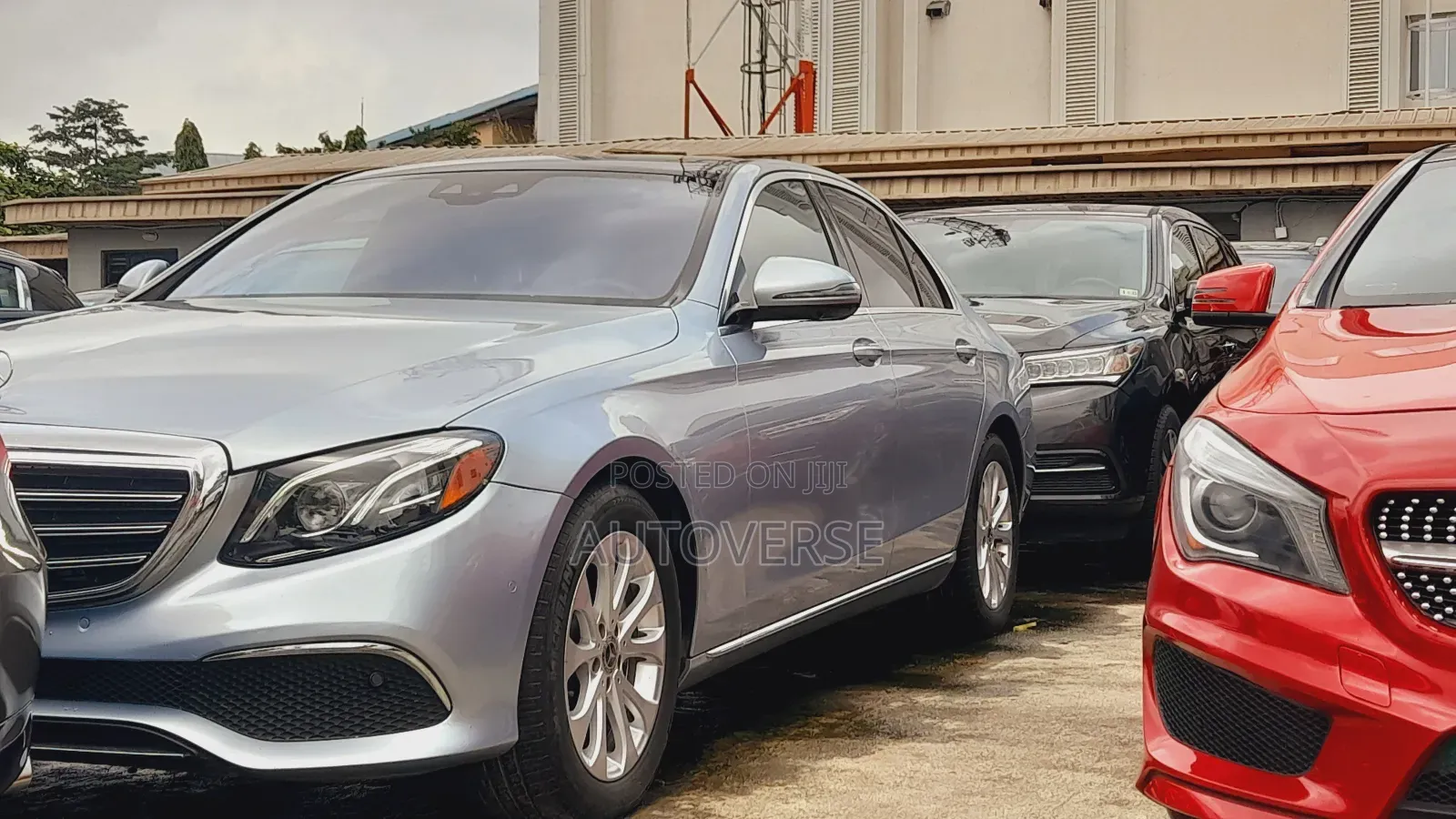 Mercedes-Benz E300 2018 Blue