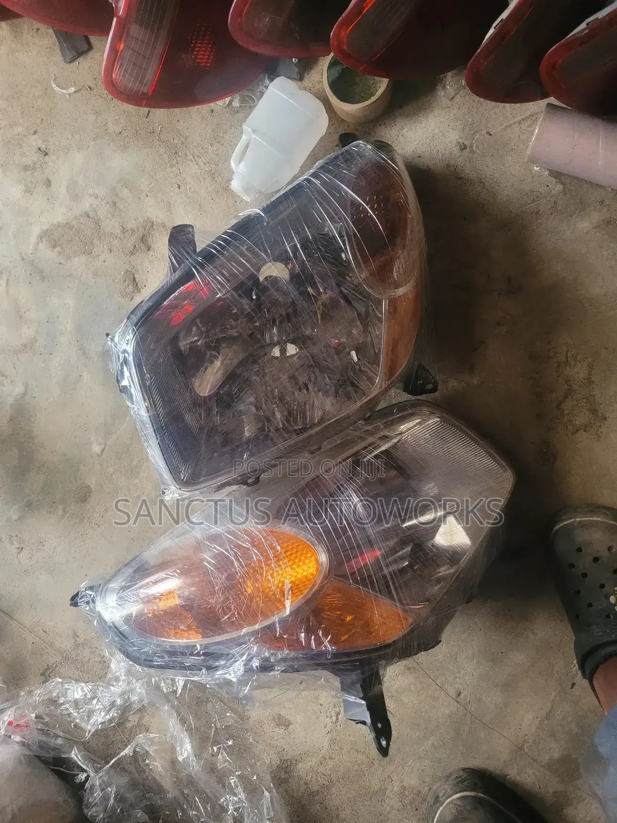Headlight Toyota Rav4 2006