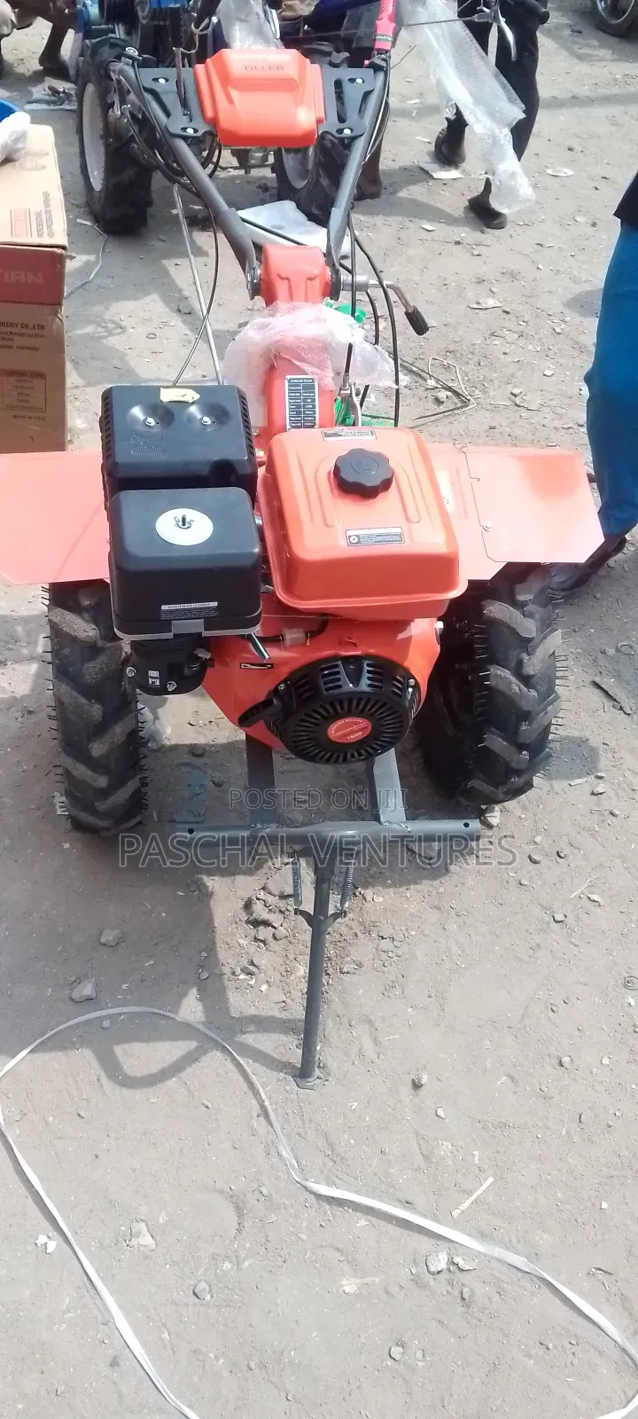 Power Tiller Machine 13 Horse Power