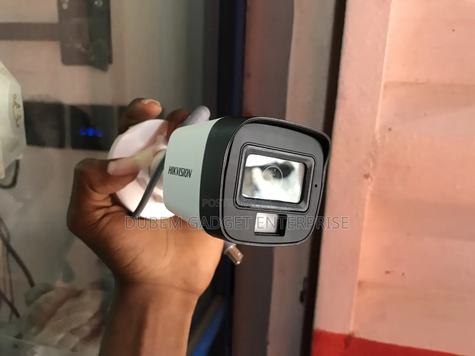 Hikvision Outdoor Smart Hybrid Light Camera