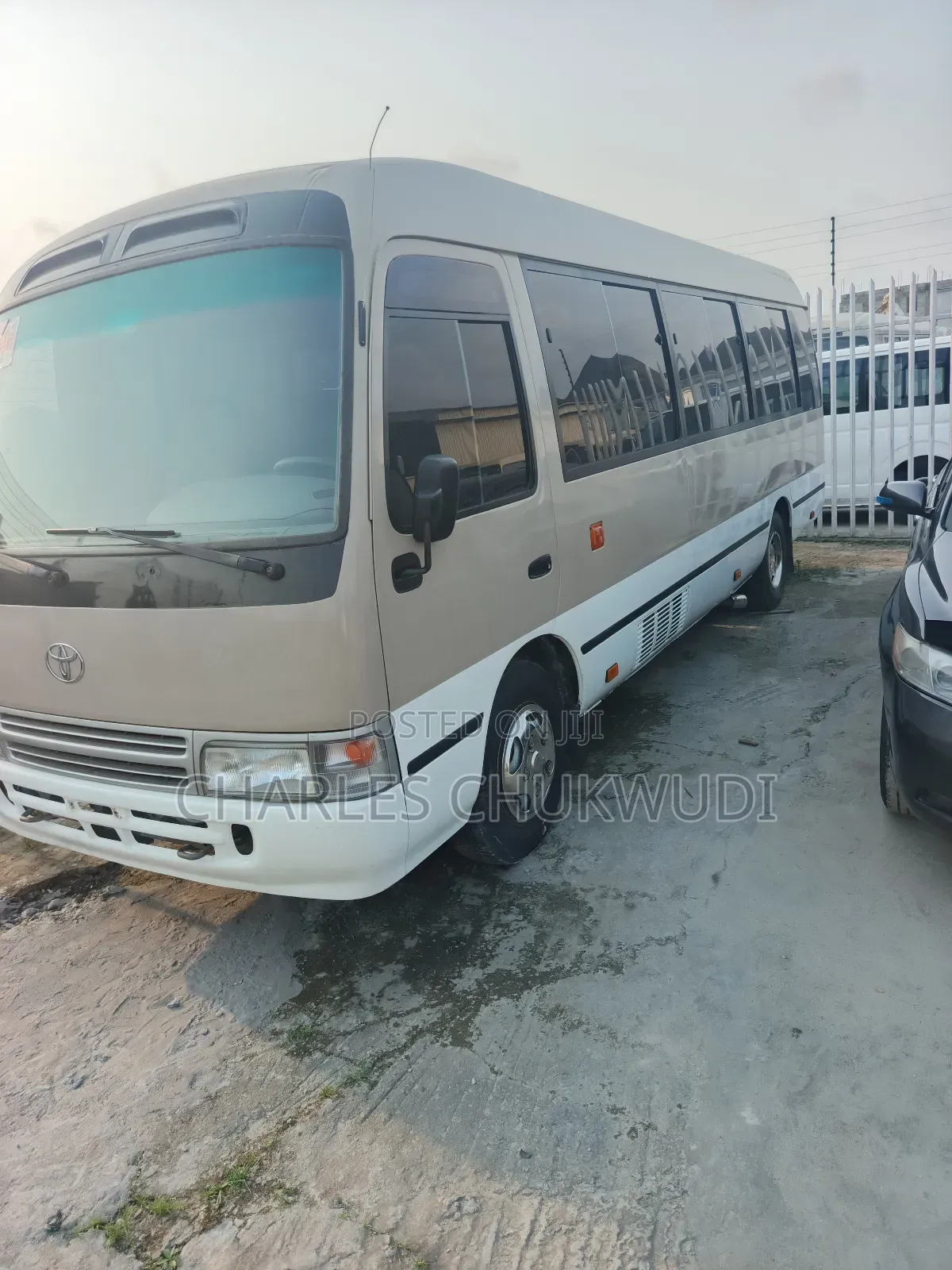 Toyota Coaster 2010 Gold