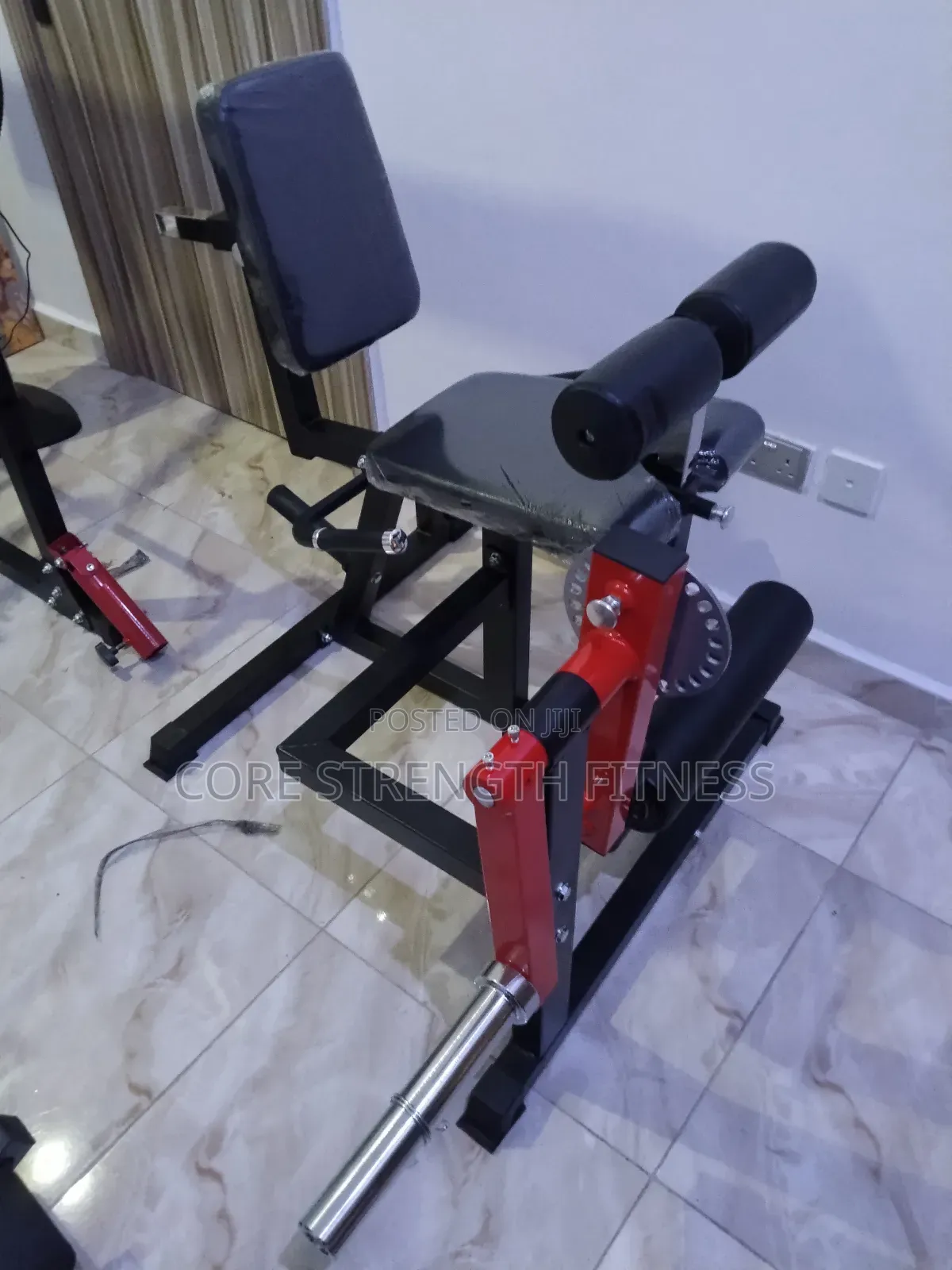 Commercial Leg Extensions Machine