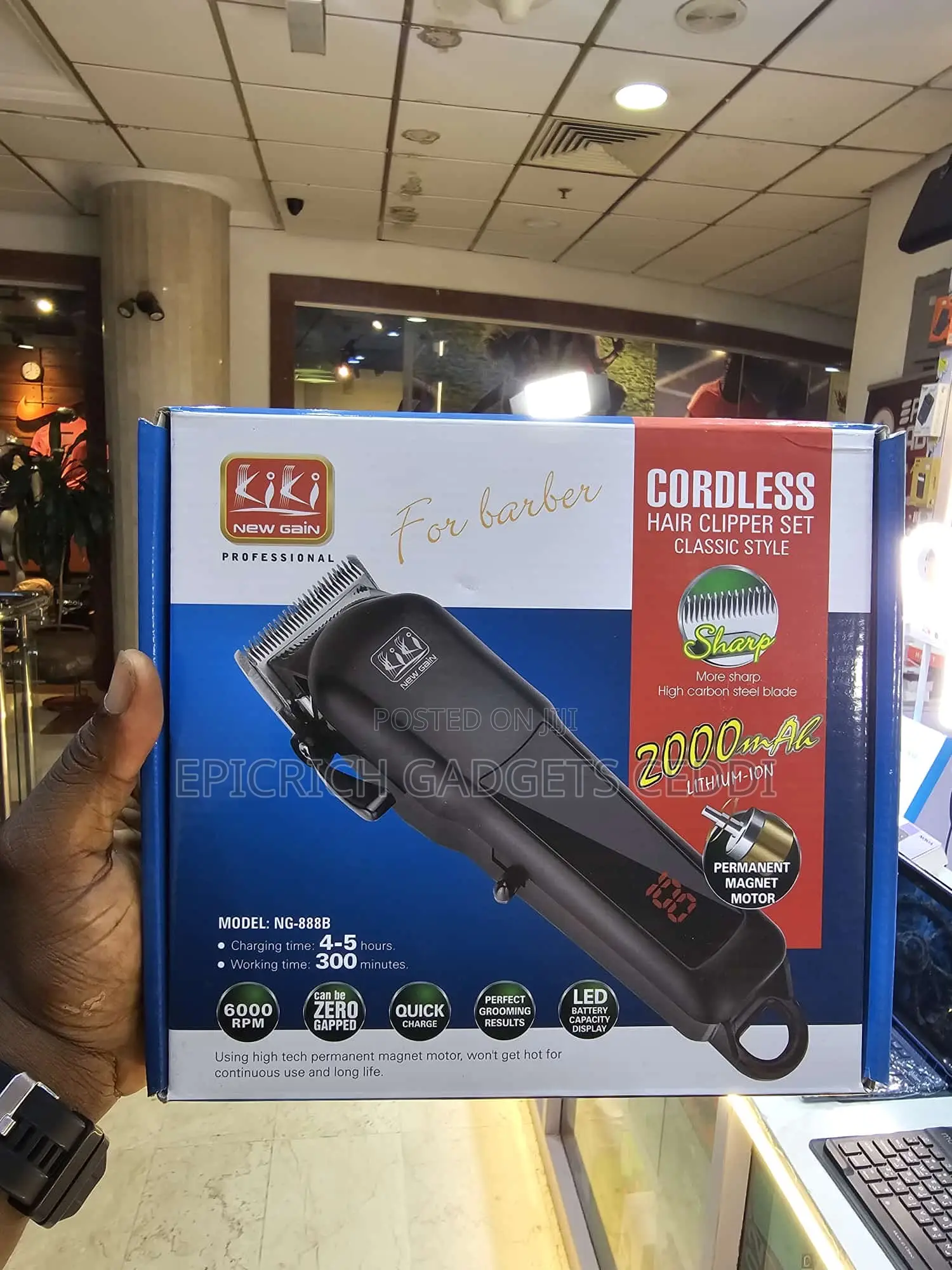 Kiki New Gain Professional Clipper With Display