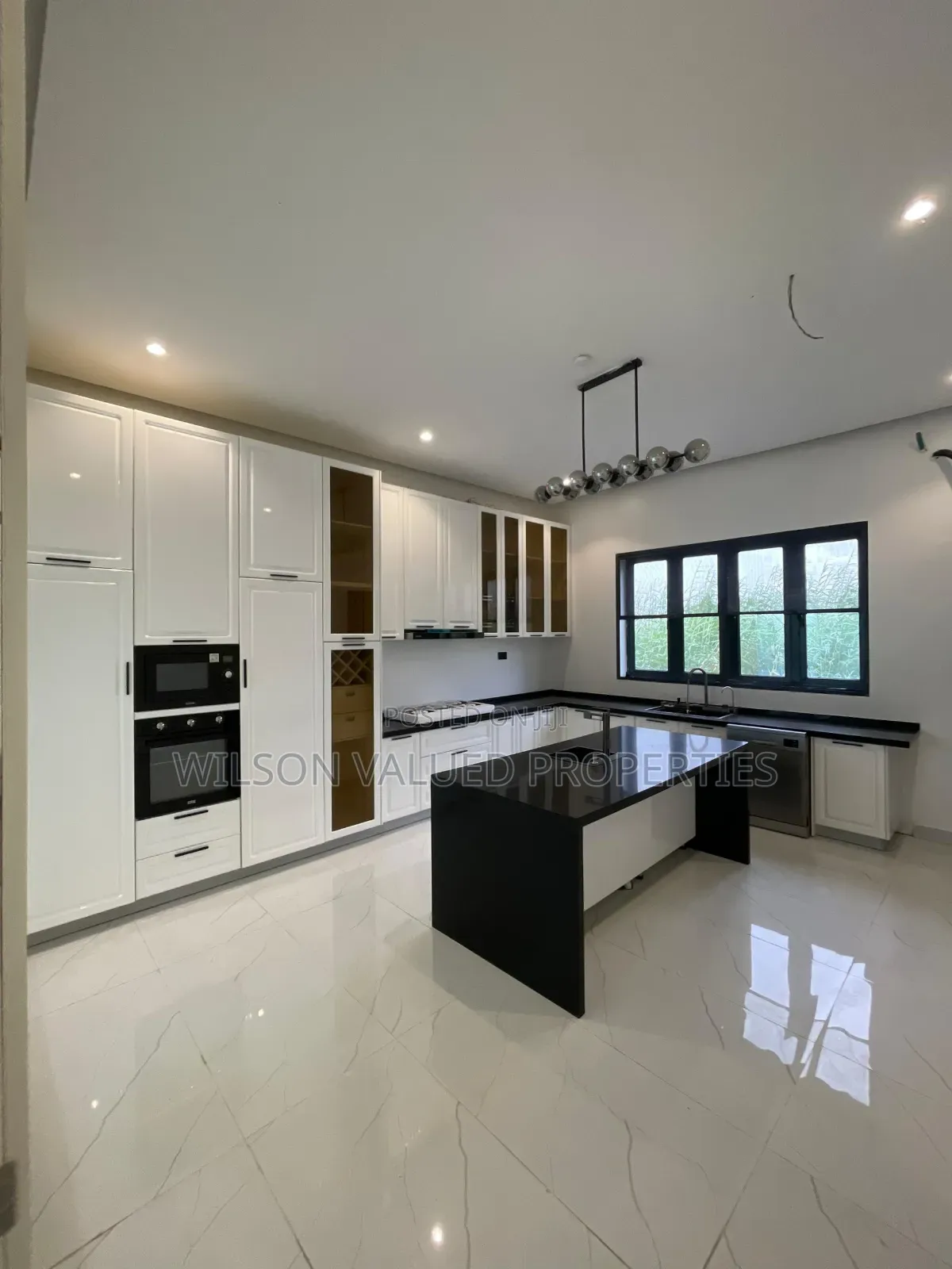 5bdrm Duplex in Wvp Homes 🏡 ✨️, Chevron for sale