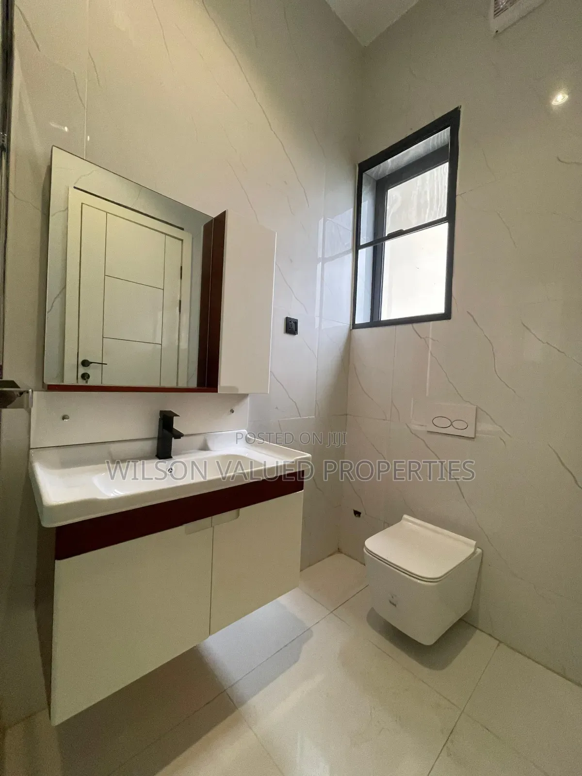 5bdrm Duplex in Wvp Homes 🏡 ✨️, Chevron for sale