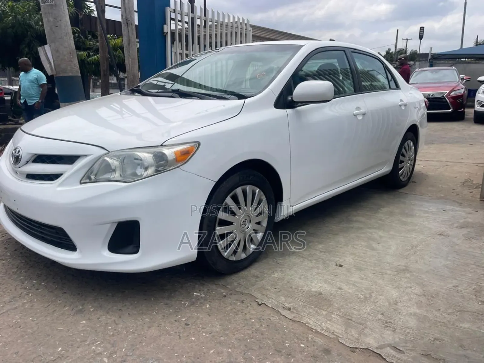Toyota Corolla LE 4dr Sedan (1.8L 4cyl 4A) 2012 White