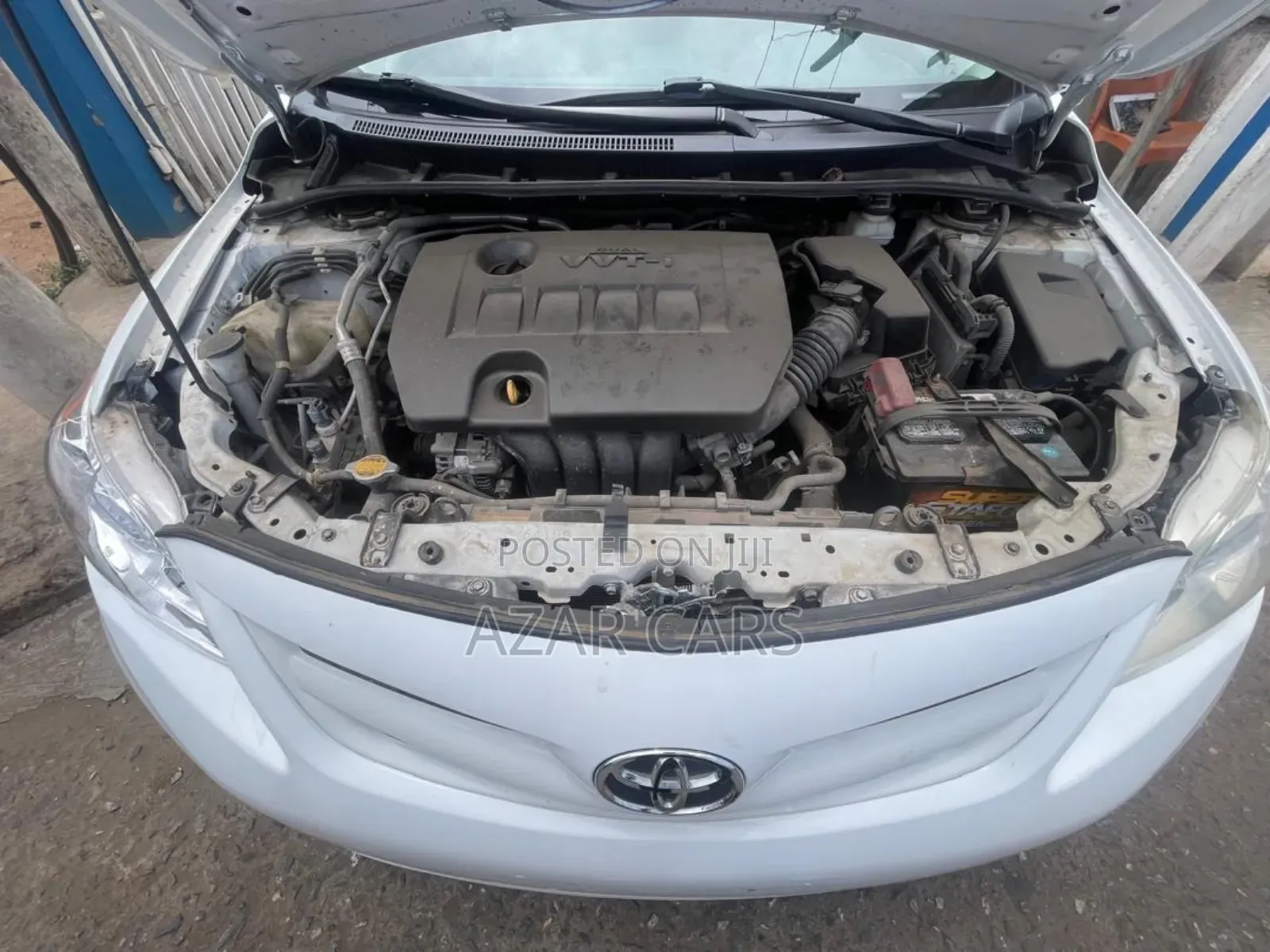 Toyota Corolla LE 4dr Sedan (1.8L 4cyl 4A) 2012 White