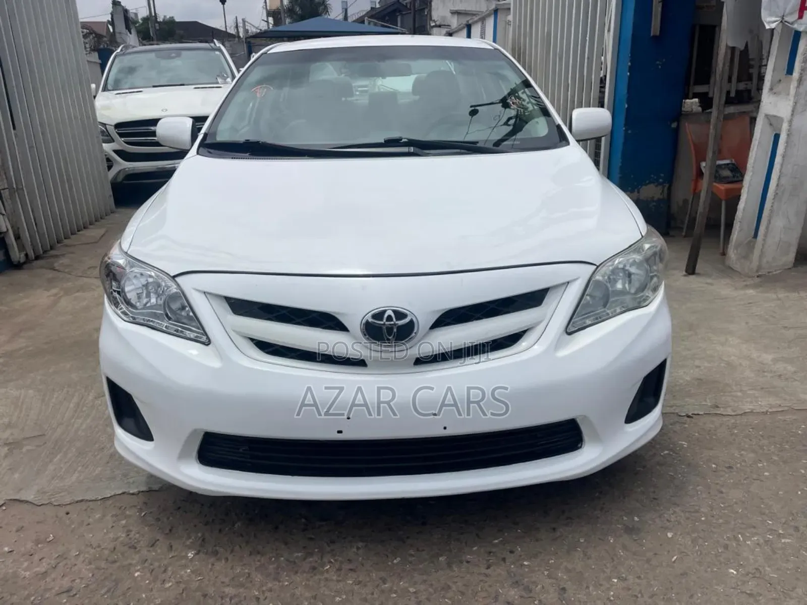Toyota Corolla LE 4dr Sedan (1.8L 4cyl 4A) 2012 White
