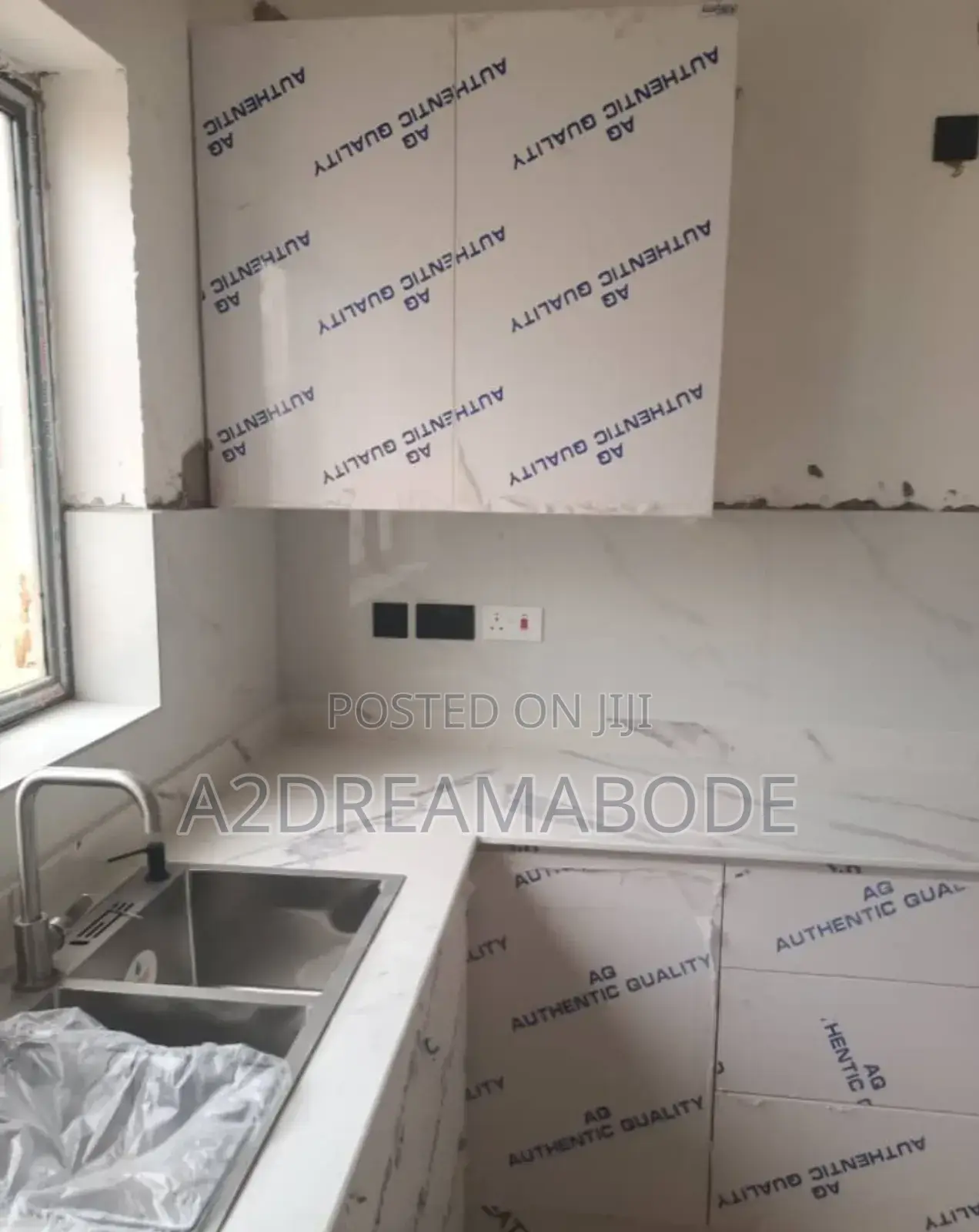 4bdrm Duplex in In An Estate, Ikeja for sale