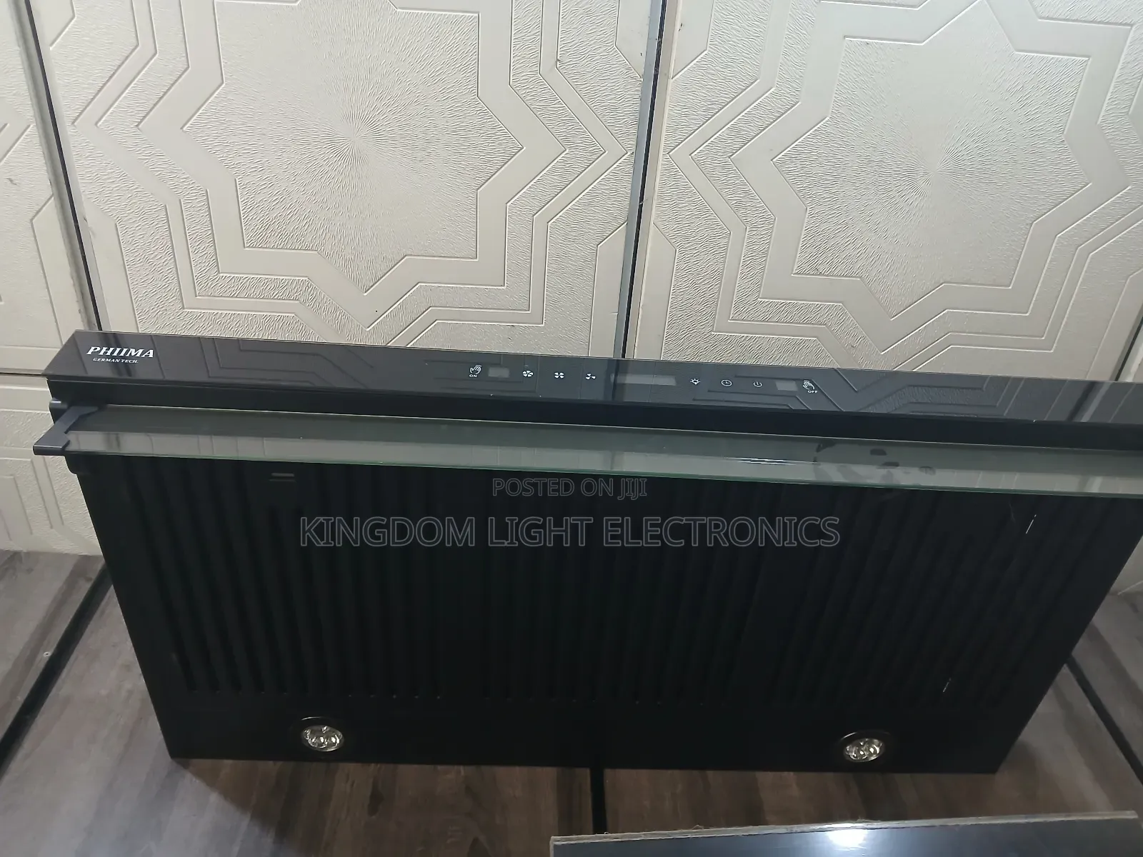 Phima Inbuilt 60x90cm Heat Extractor Hood With Charcoal Filter.