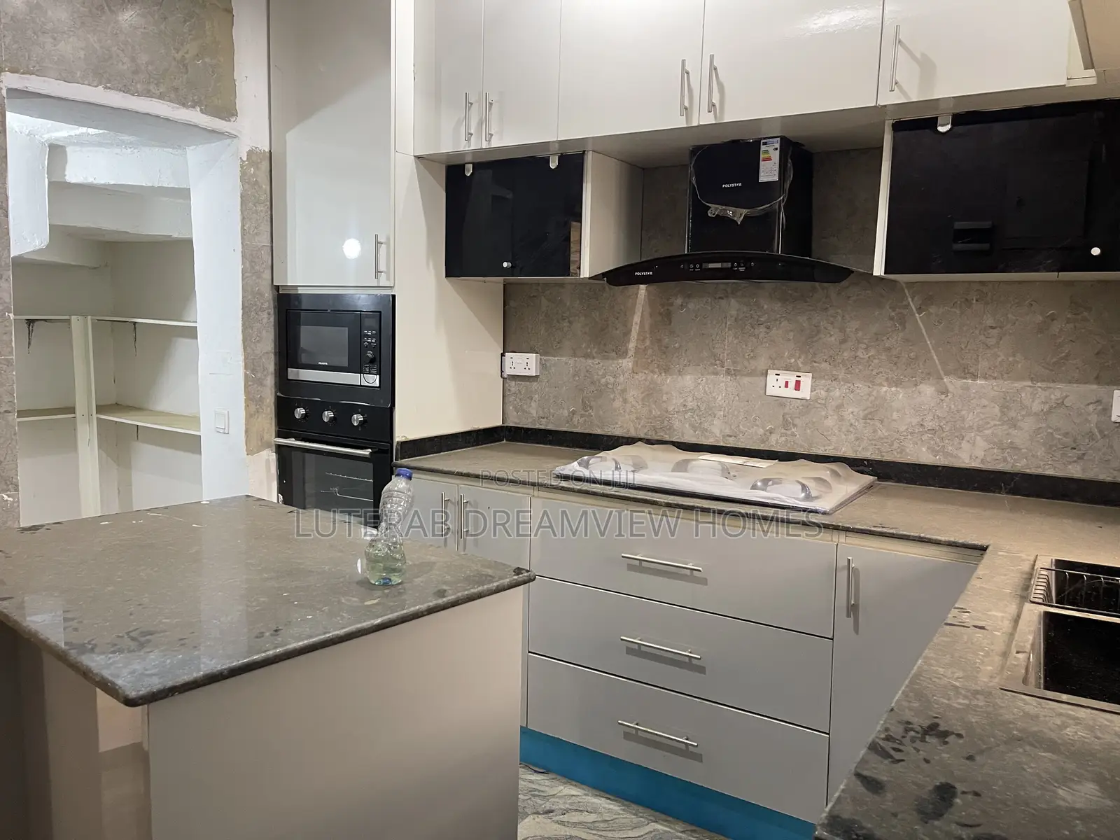 4bdrm Townhouse / Terrace in Jahi for rent