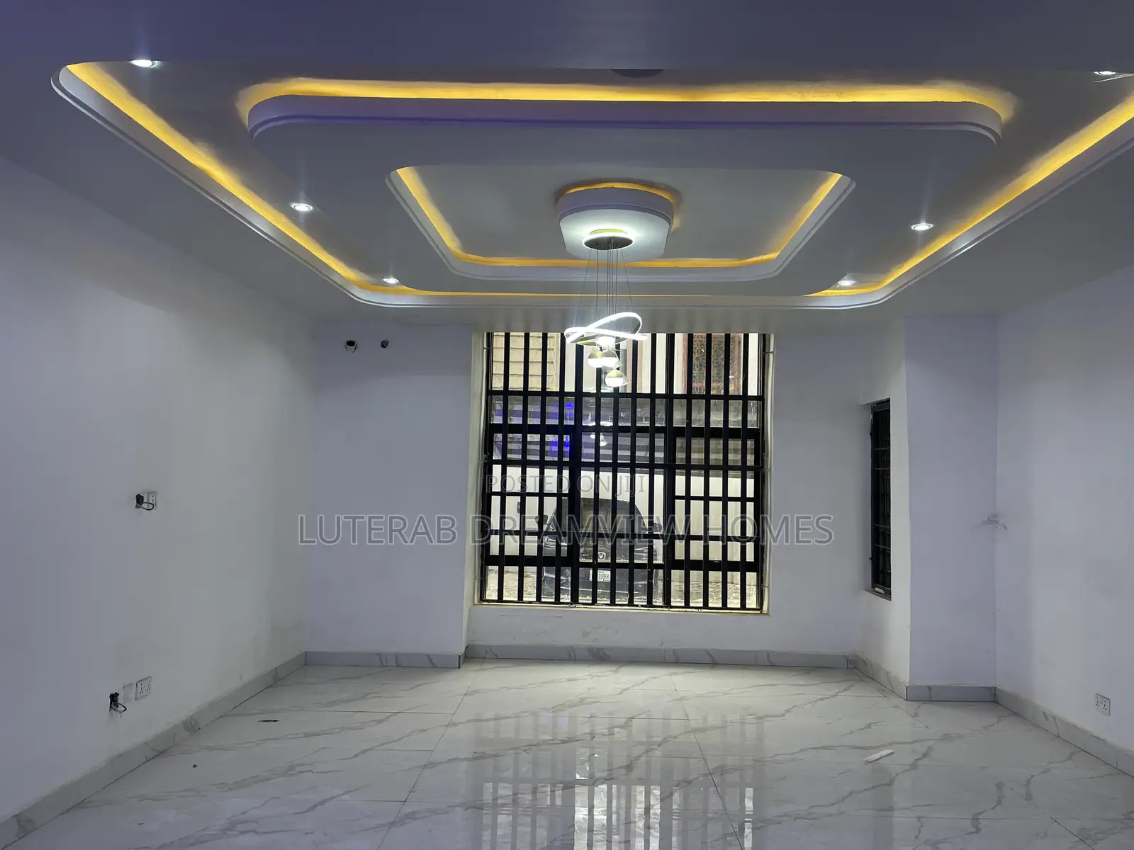 4bdrm Townhouse / Terrace in Jahi for rent
