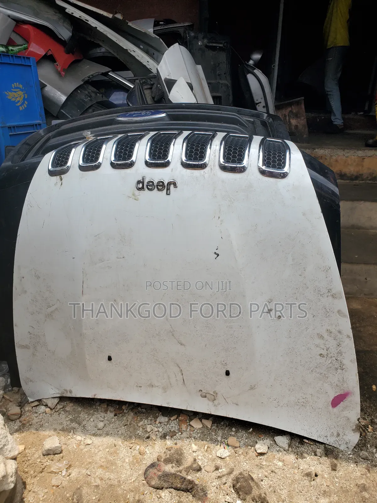 Bonnet Jeep Cherokee Latitude