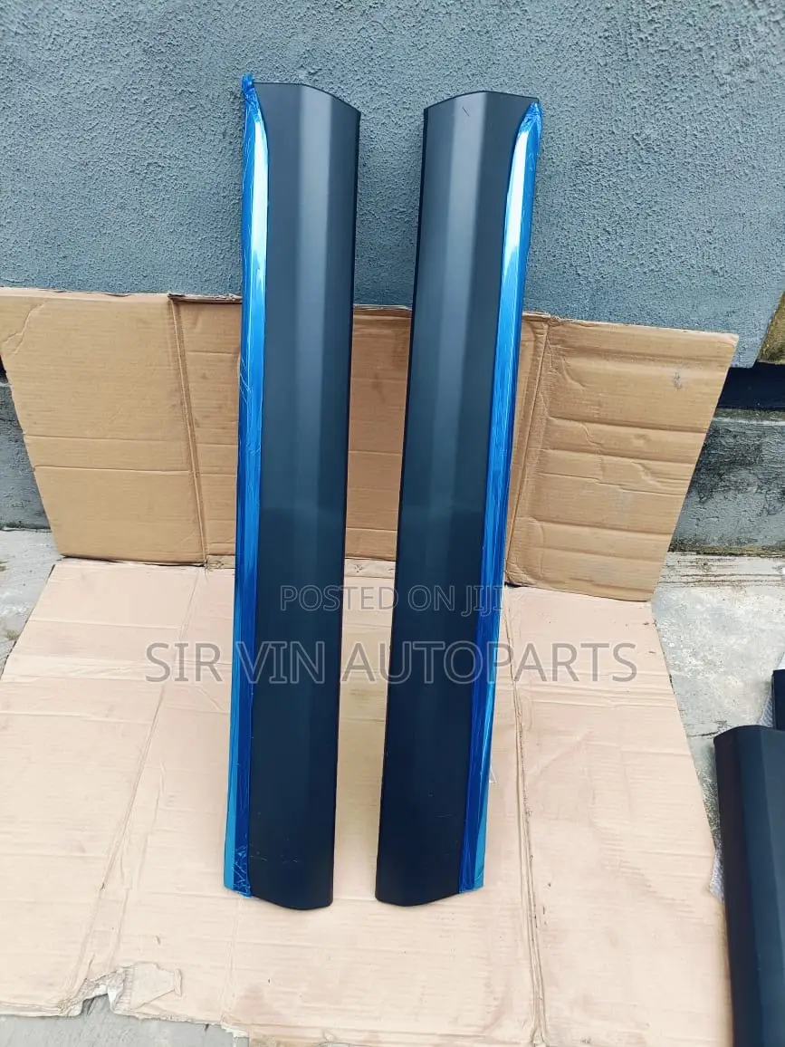 (Complete Set) Body Chrome For Toyota Highlander 2012