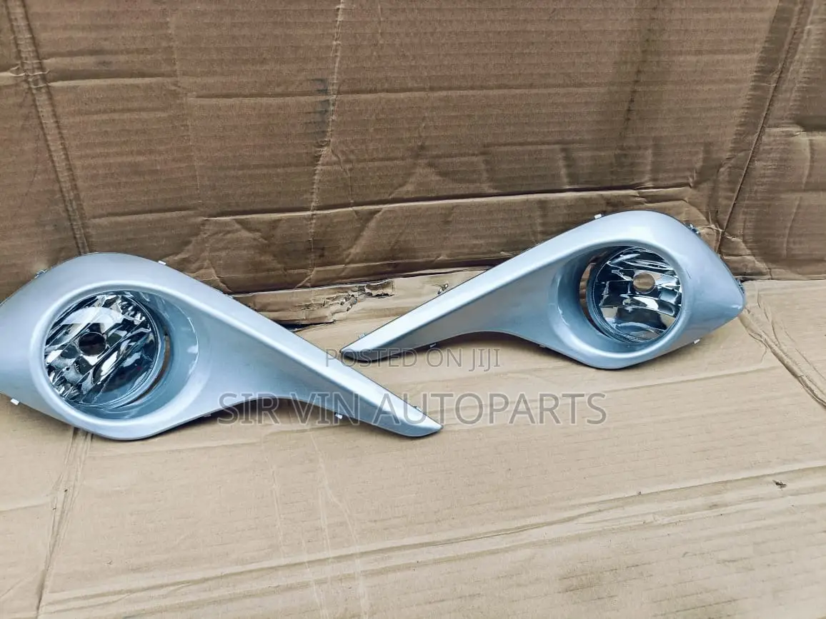 Foglights/Foglamp With Chrome Highlights 2012