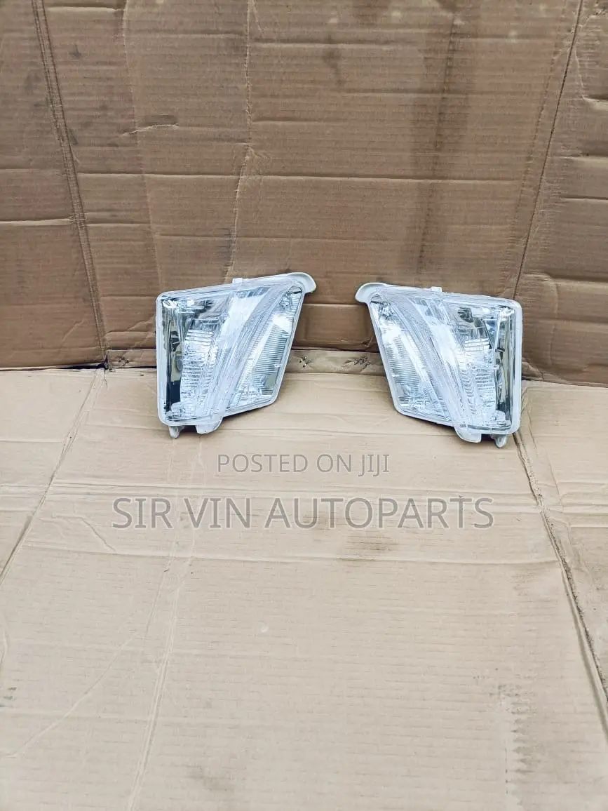 Fog Light / Foglamp For Toyota Avalon 2018
