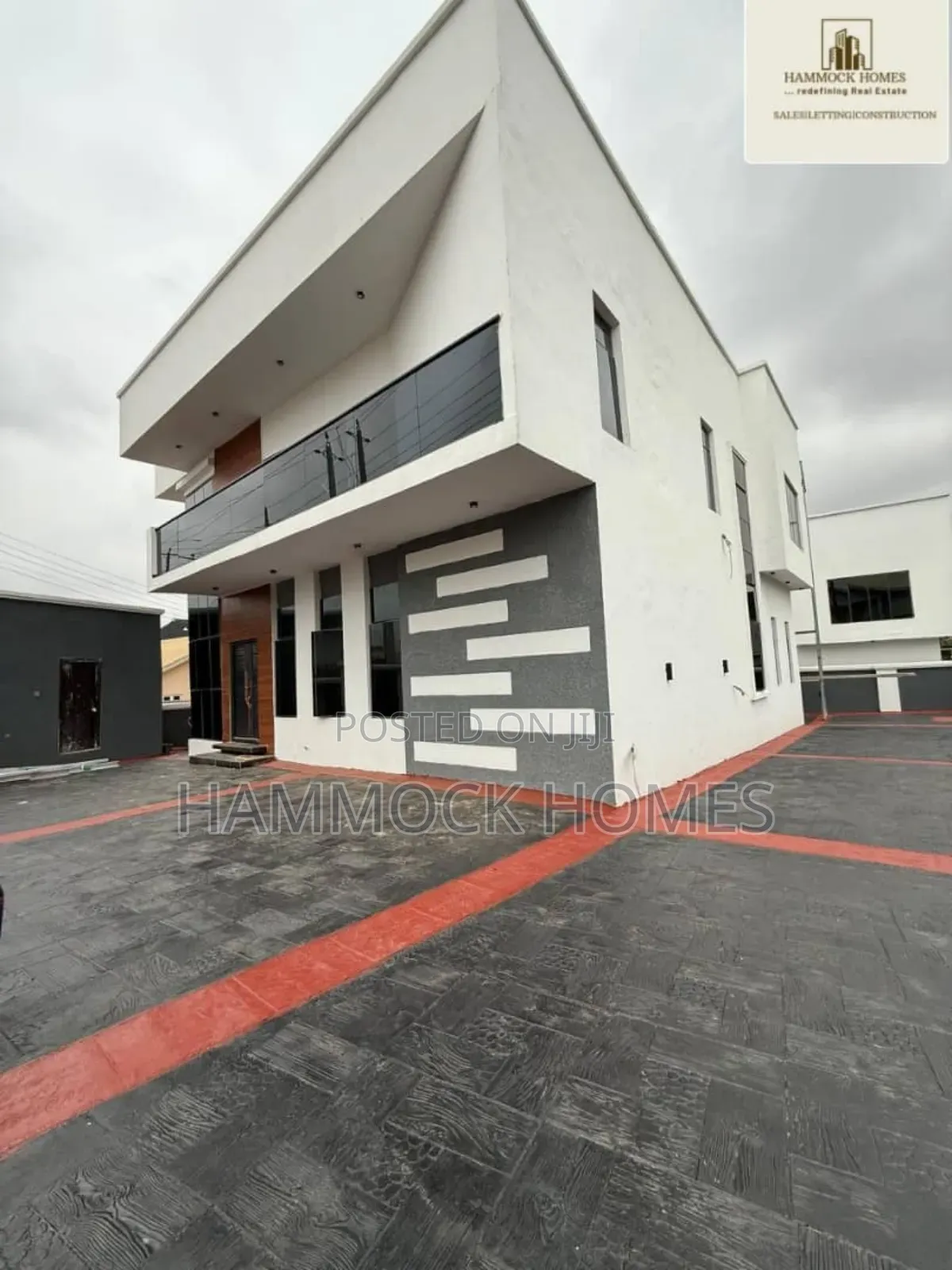4bdrm Duplex in ๐ Carlton Gate, Akobo for sale