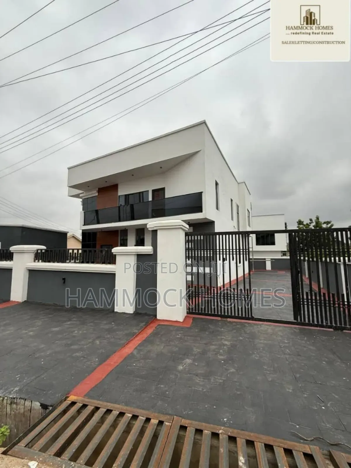 4bdrm Duplex in ๐ Carlton Gate, Akobo for sale