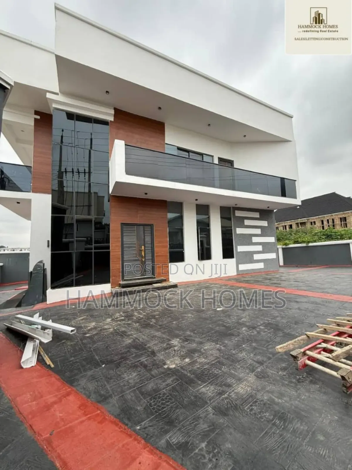 4bdrm Duplex in ๐ Carlton Gate, Akobo for sale