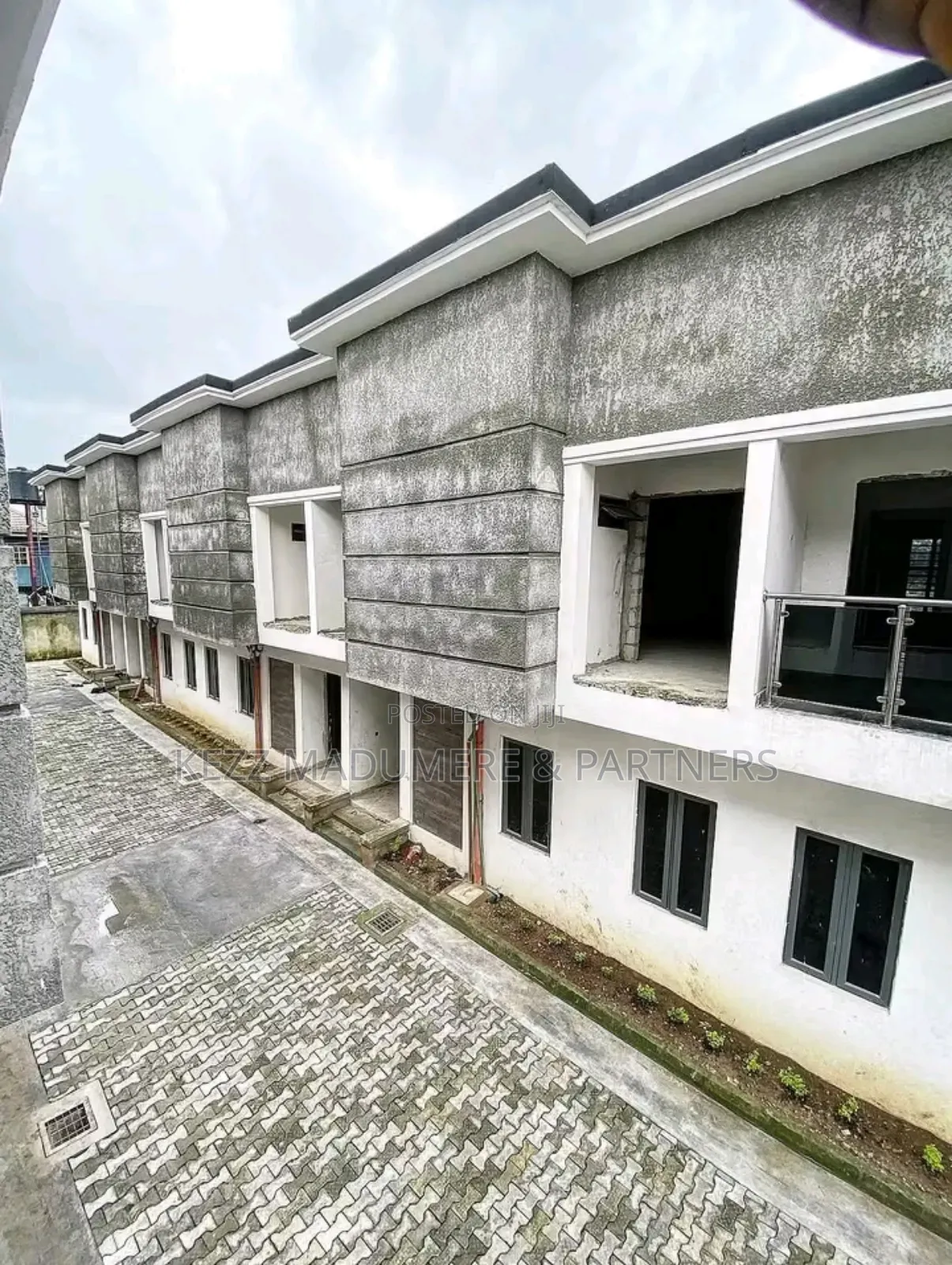 3bdrm Duplex in Rumudara , Port, Rumuodara for sale