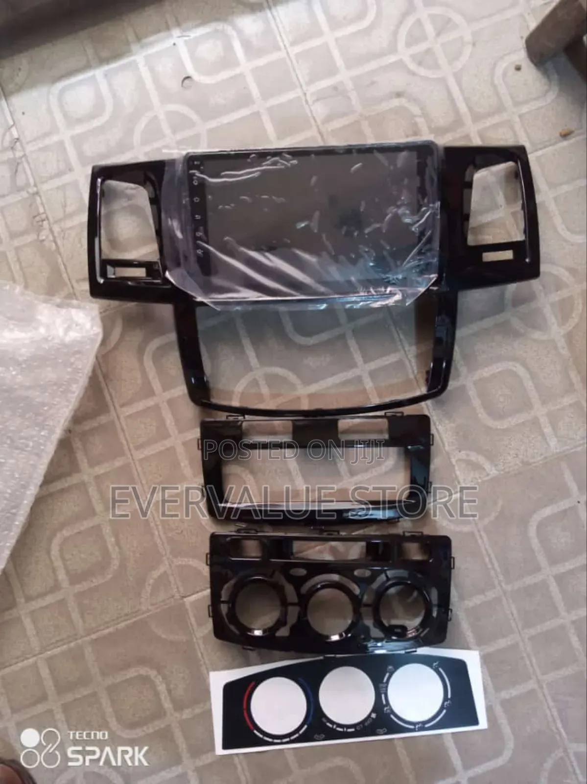 Toyota Hilux 2012-2016 Android Player + Reverse Camera