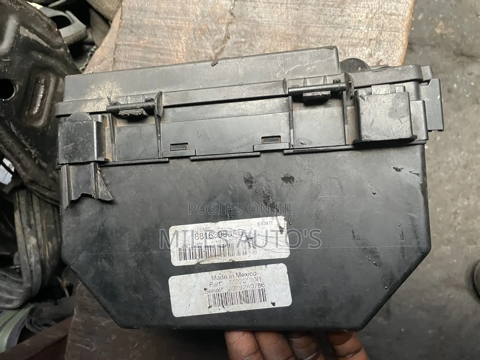 Fuse Box for Jeep Wrangler 08-2015