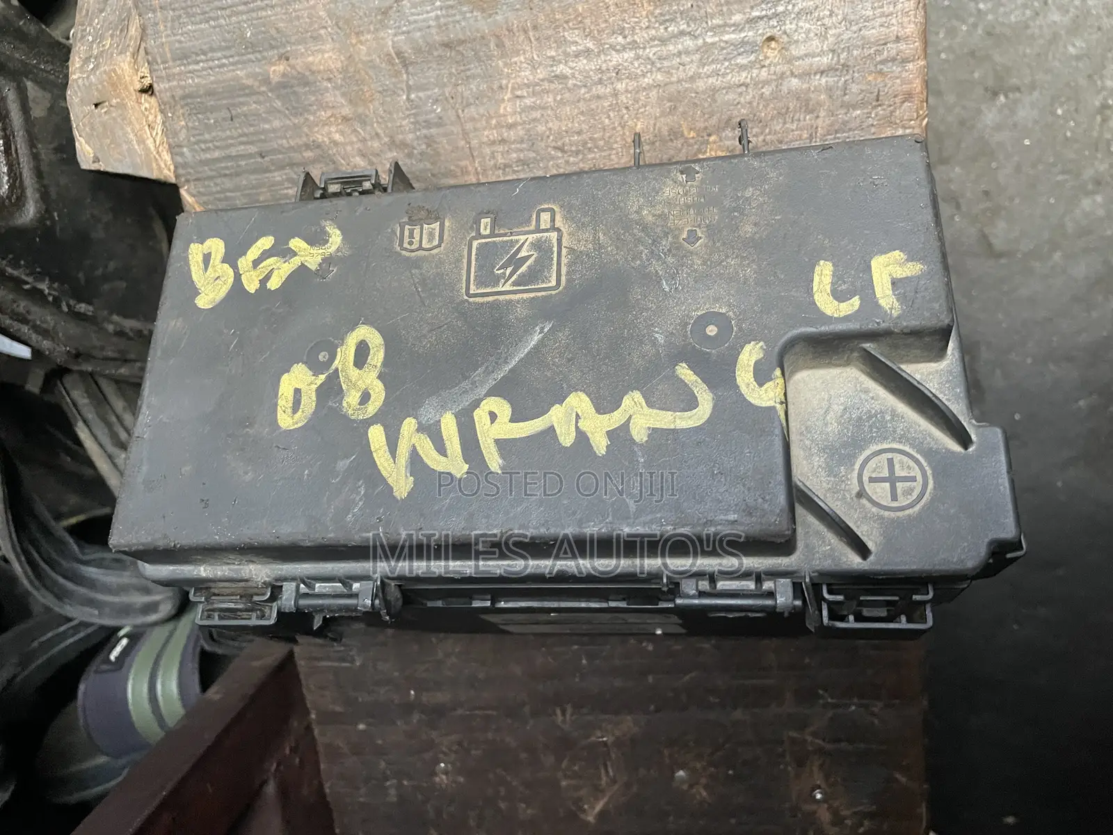 Fuse Box for Jeep Wrangler 08-2015
