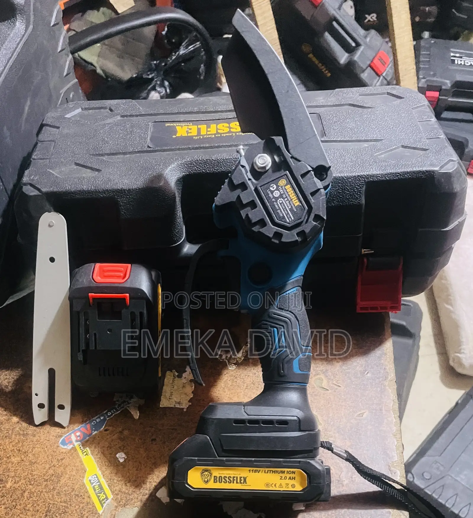 Rechargeable Chain Saw 6" 118v