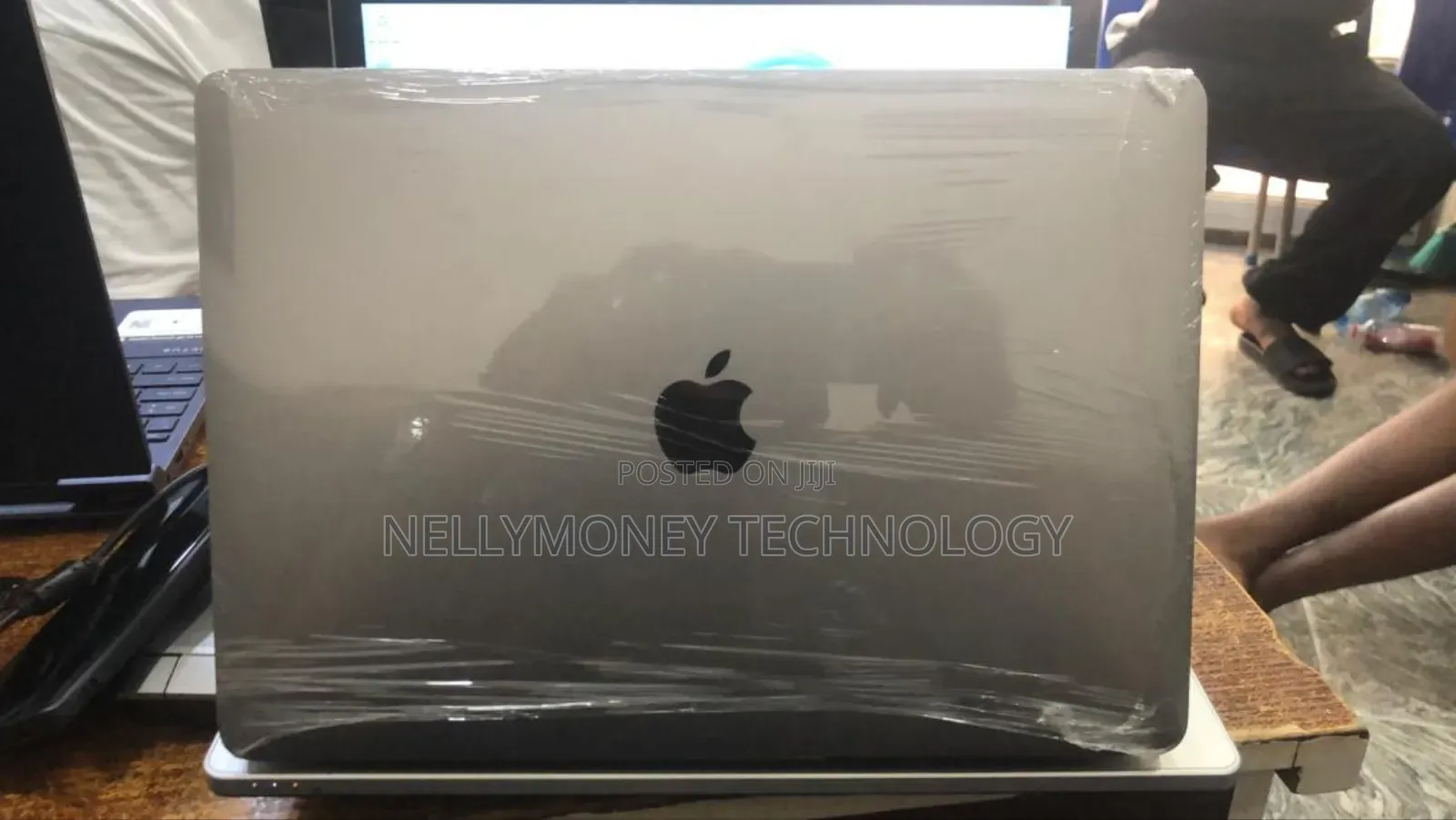 Laptop Apple MacBook 2018 8GB Intel Core I5 HDD+SSD 256GB