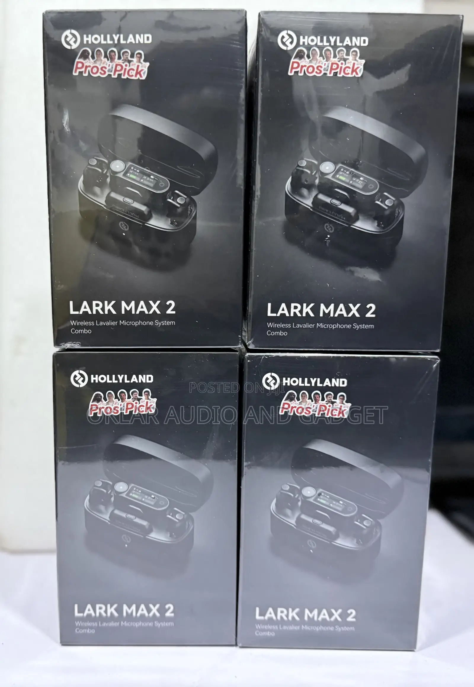 Hollyland Lark Max 2 ( 4 Transmitters And 1 Receiver) Wireless Combo