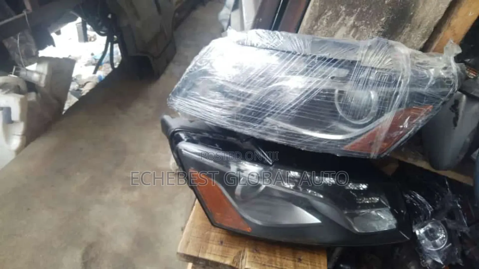Audi Q5 Full Light 2013 Model. ( Brand New)