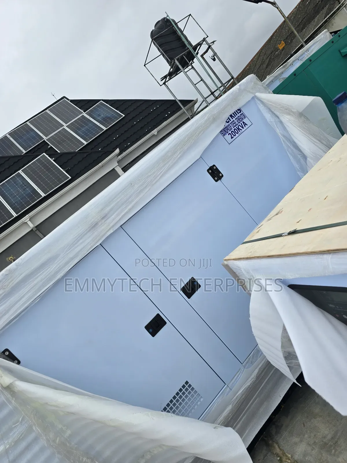 Come and Buy Perkins Diesel Soundproof Generator Sp200kva 100% Copper