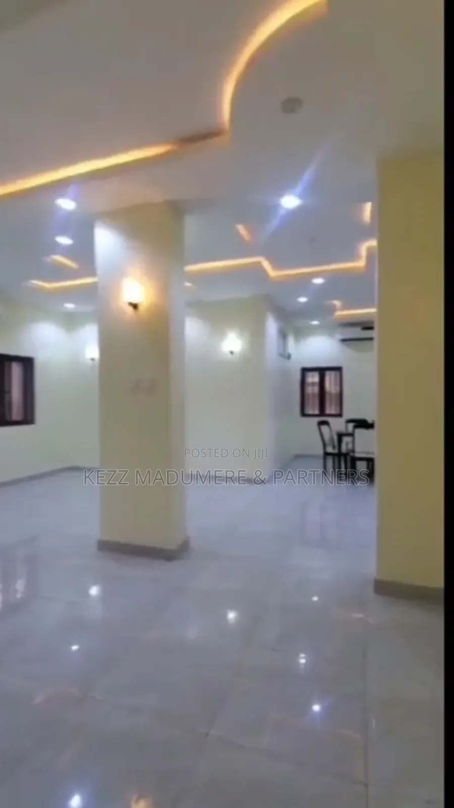 To Let: Massive Ground Floor Showroom