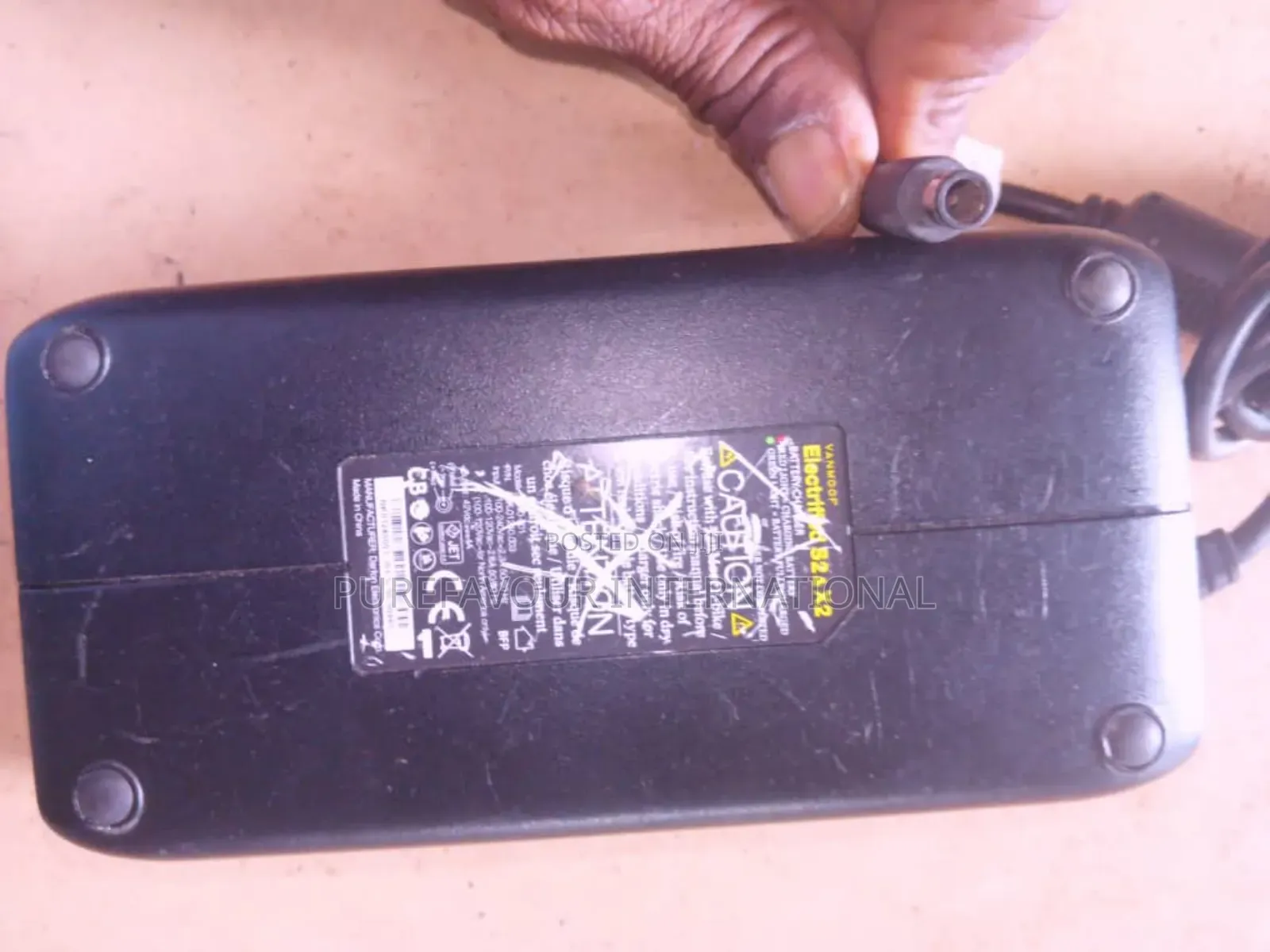 Vanmoof X2 E-Bike 42v 4a Battery Charger