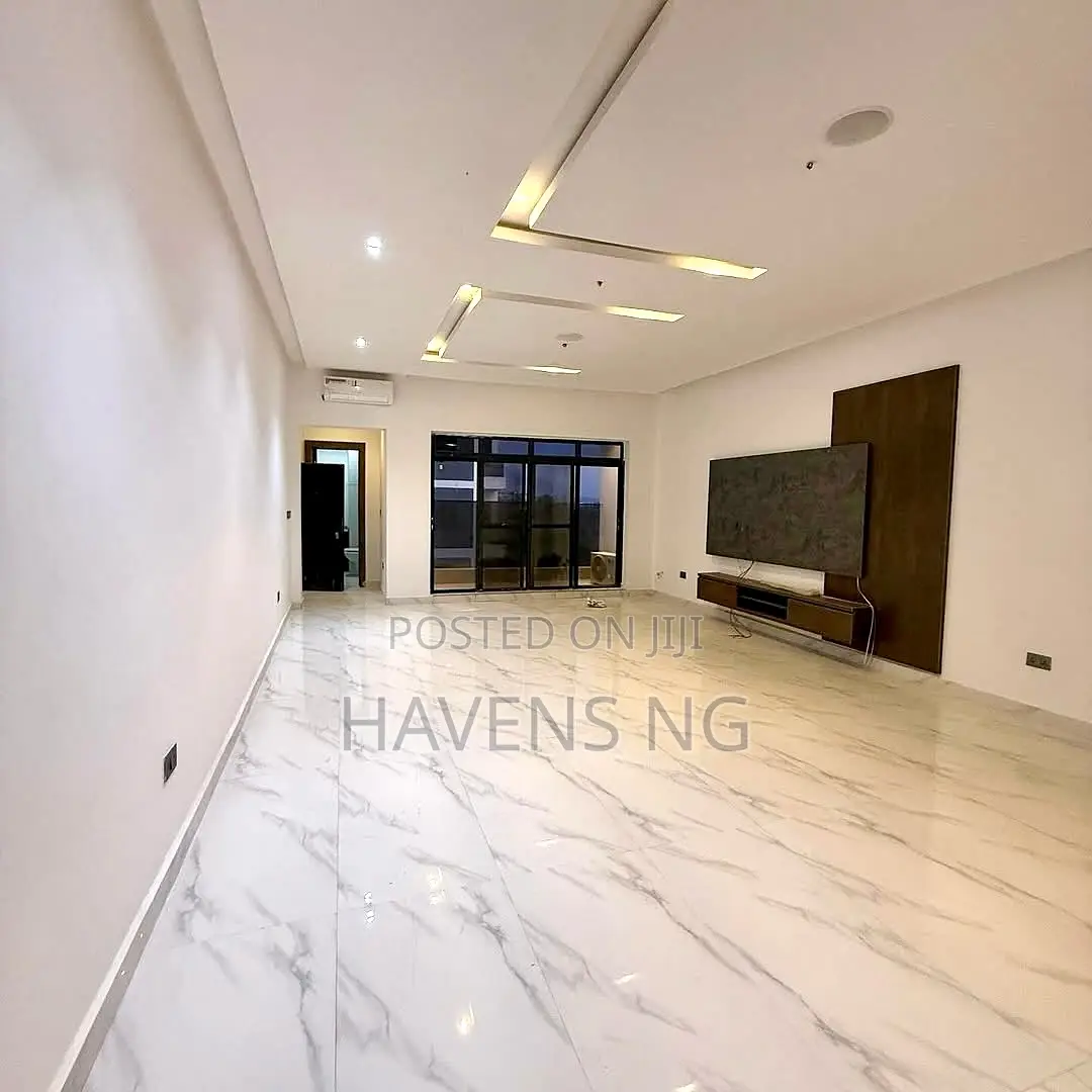 3bdrm Apartment in Guzape District for sale