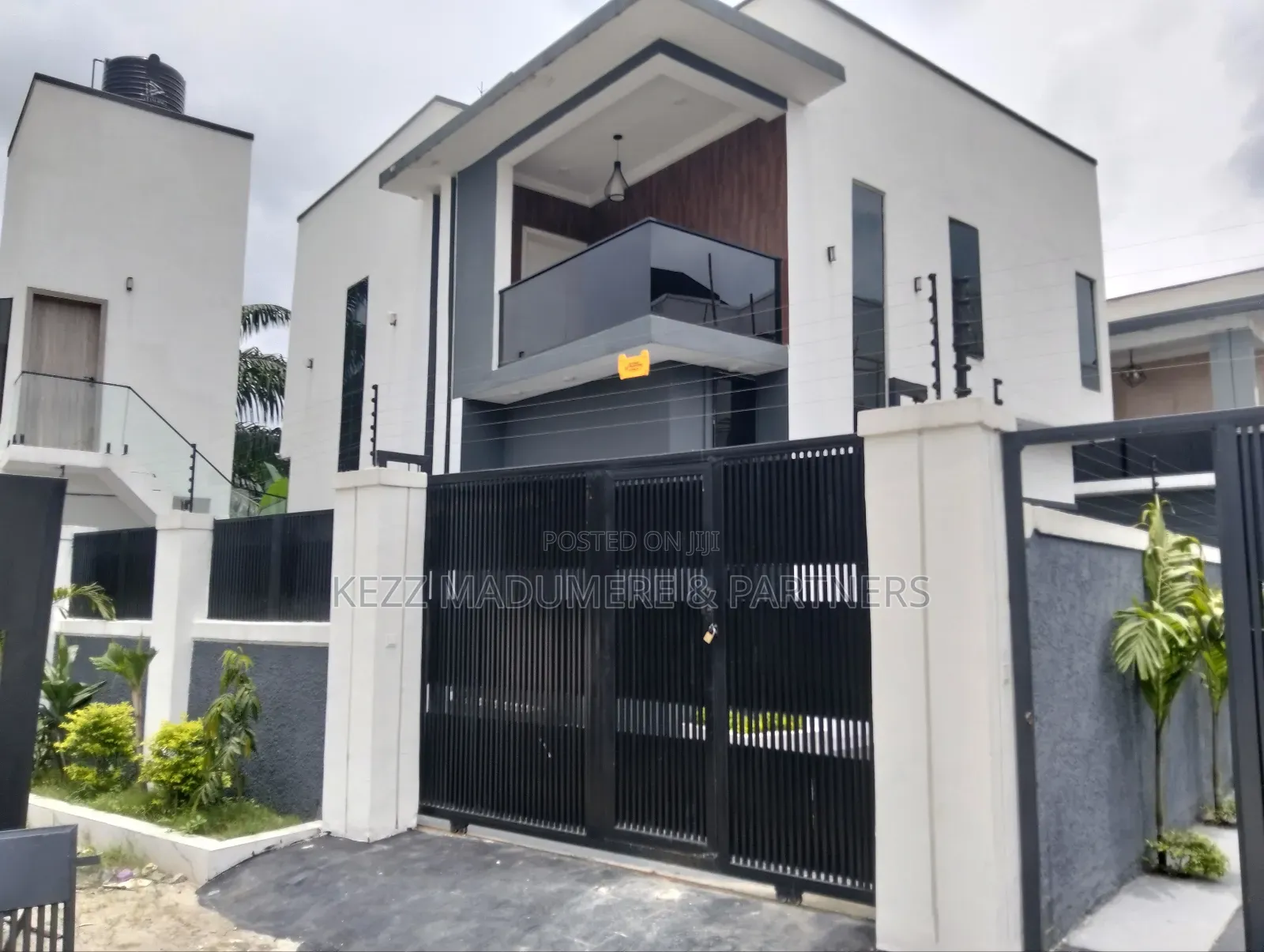 4bdrm Duplex in Centinery Gardens, Port-Harcourt for sale