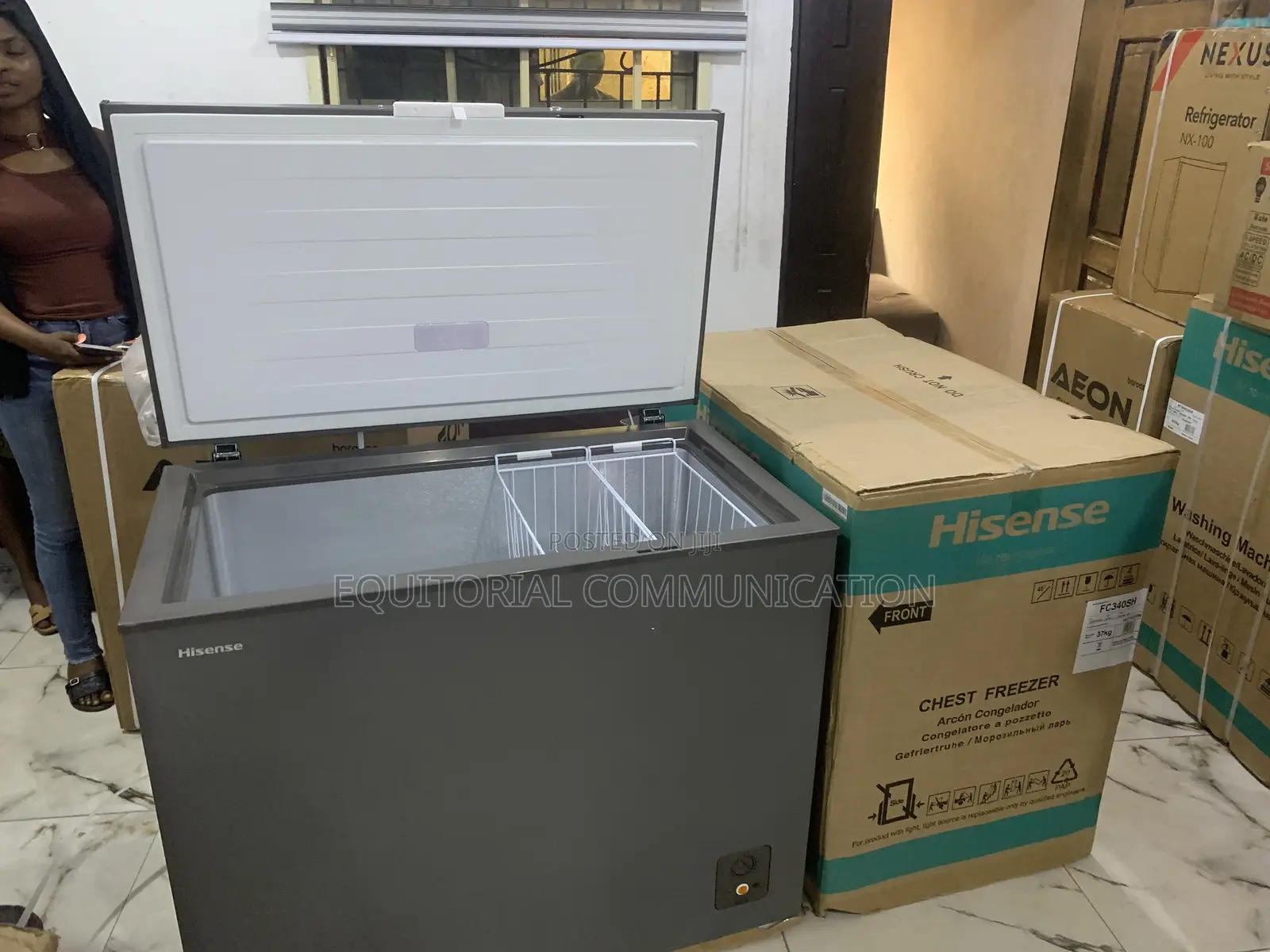Hisense Fc340sh Chest Freezer for Cold Storage Solution for Catering