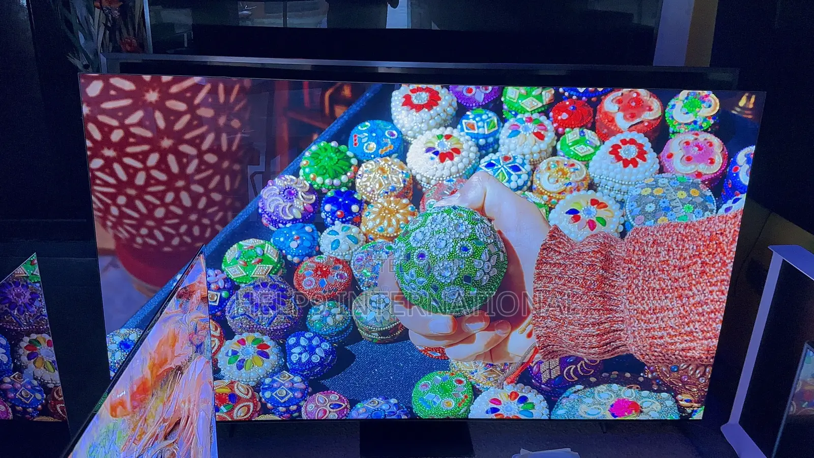 Flagship 85” Samsung Neoqled Smart Miniled Tv With Infinity Display