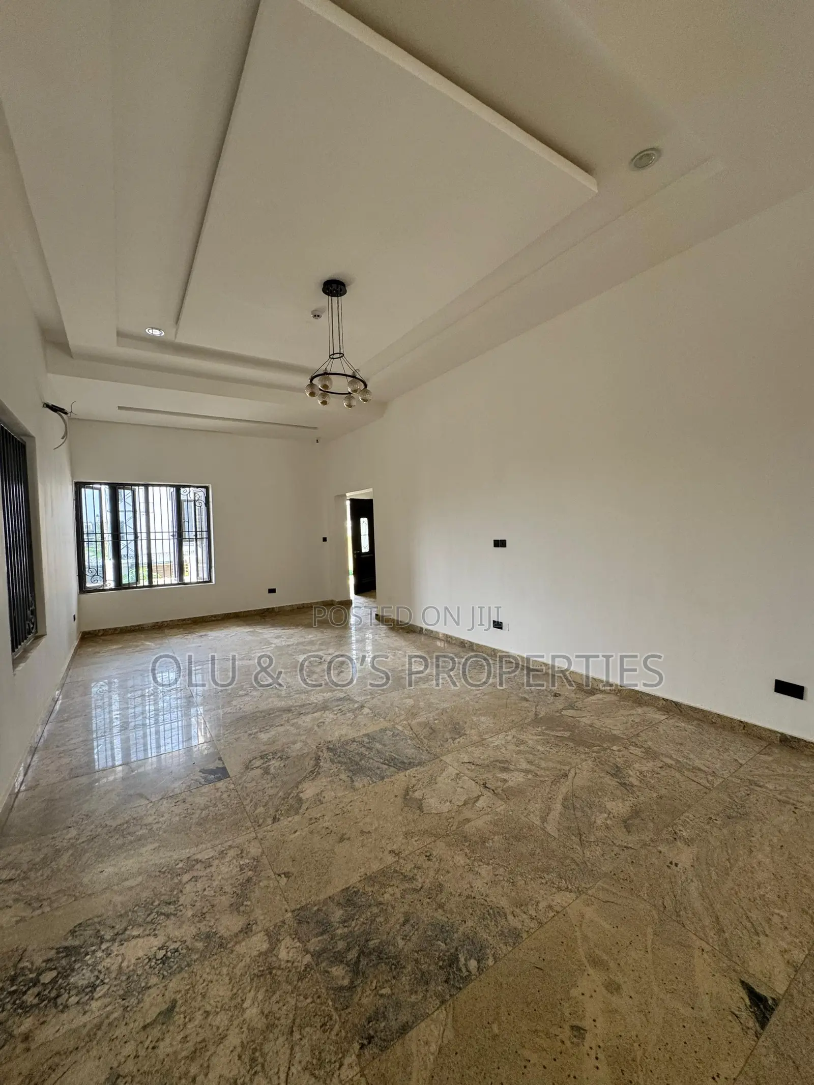 7bdrm Duplex in Guzape for sale