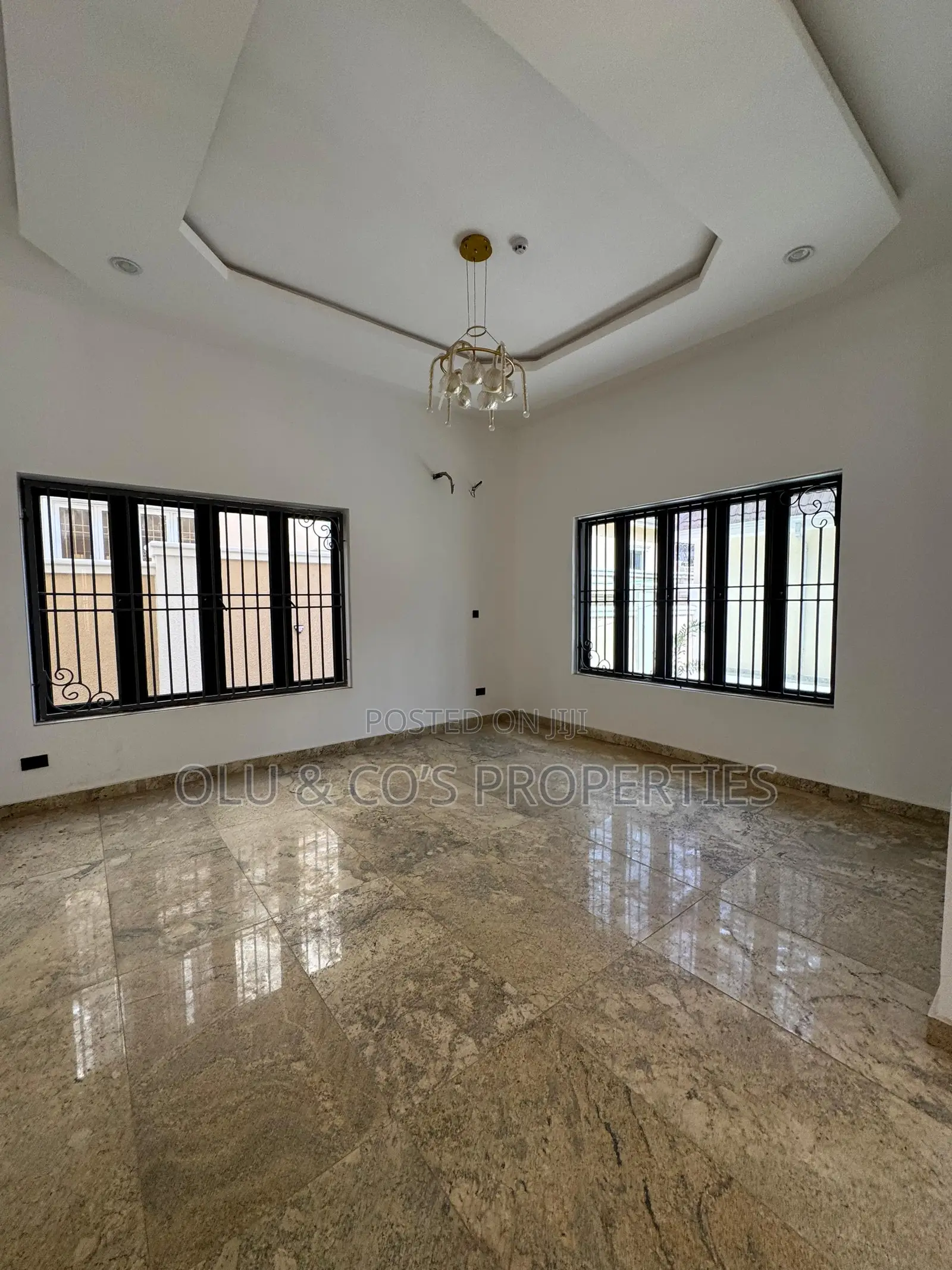 7bdrm Duplex in Guzape for sale