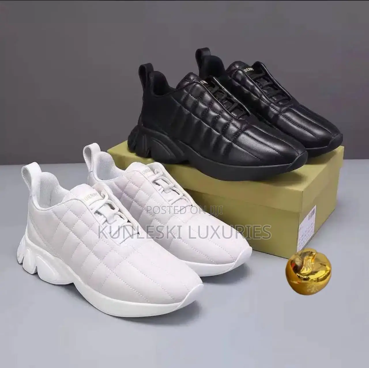 Original Burberry Designer Leather Sneakers in Black and White