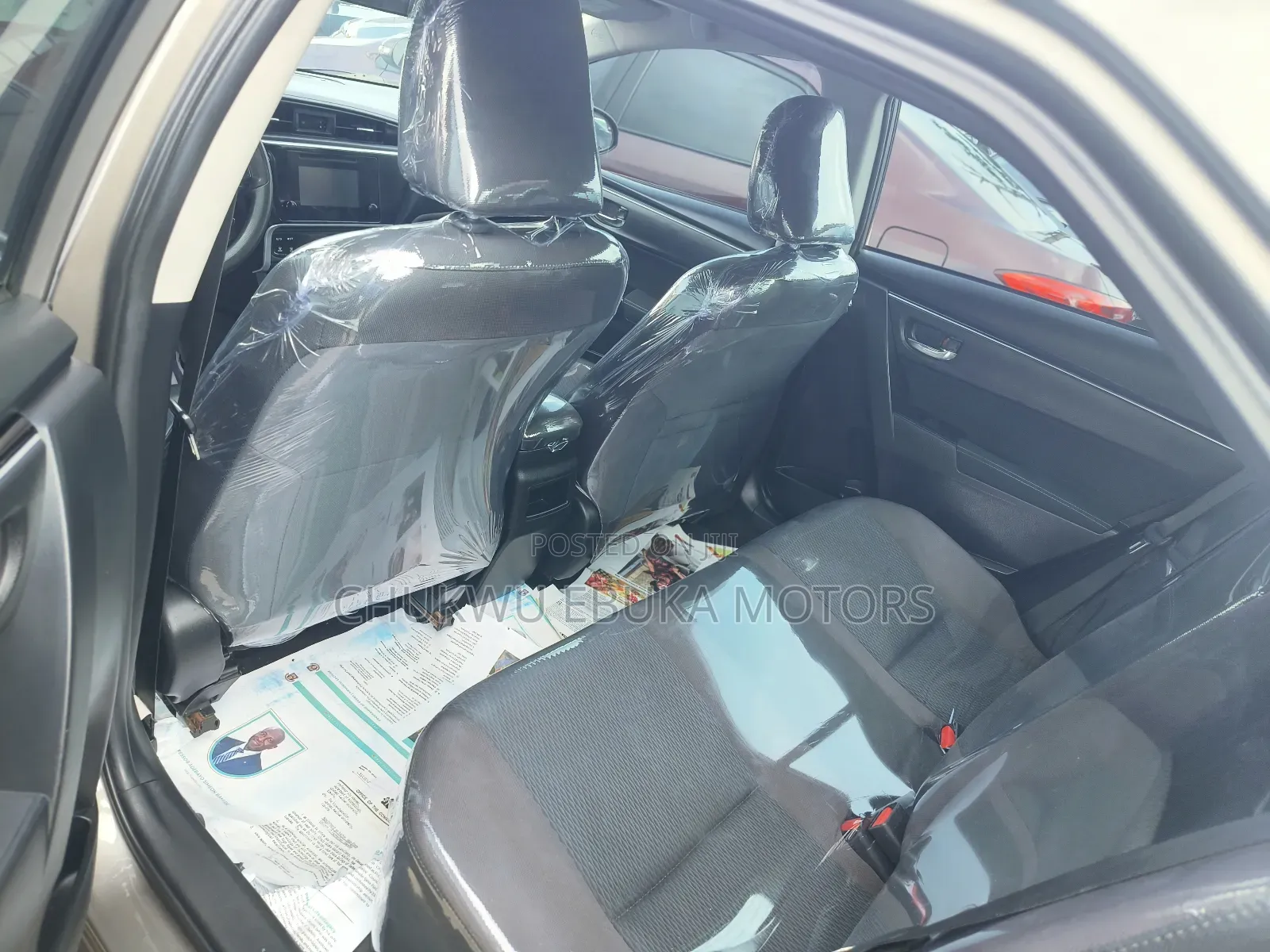 Toyota Corolla LE (1.8L 4cyl 2A) 2018 Brown