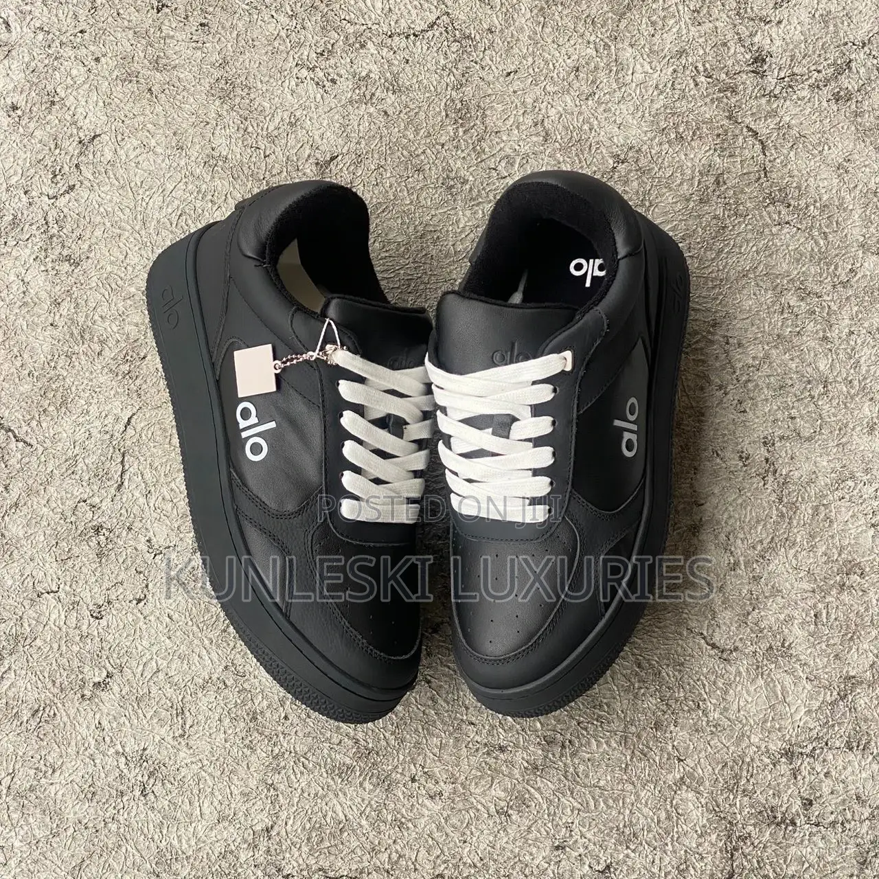 Original Alo Recovery Mode Leather Sneakers
